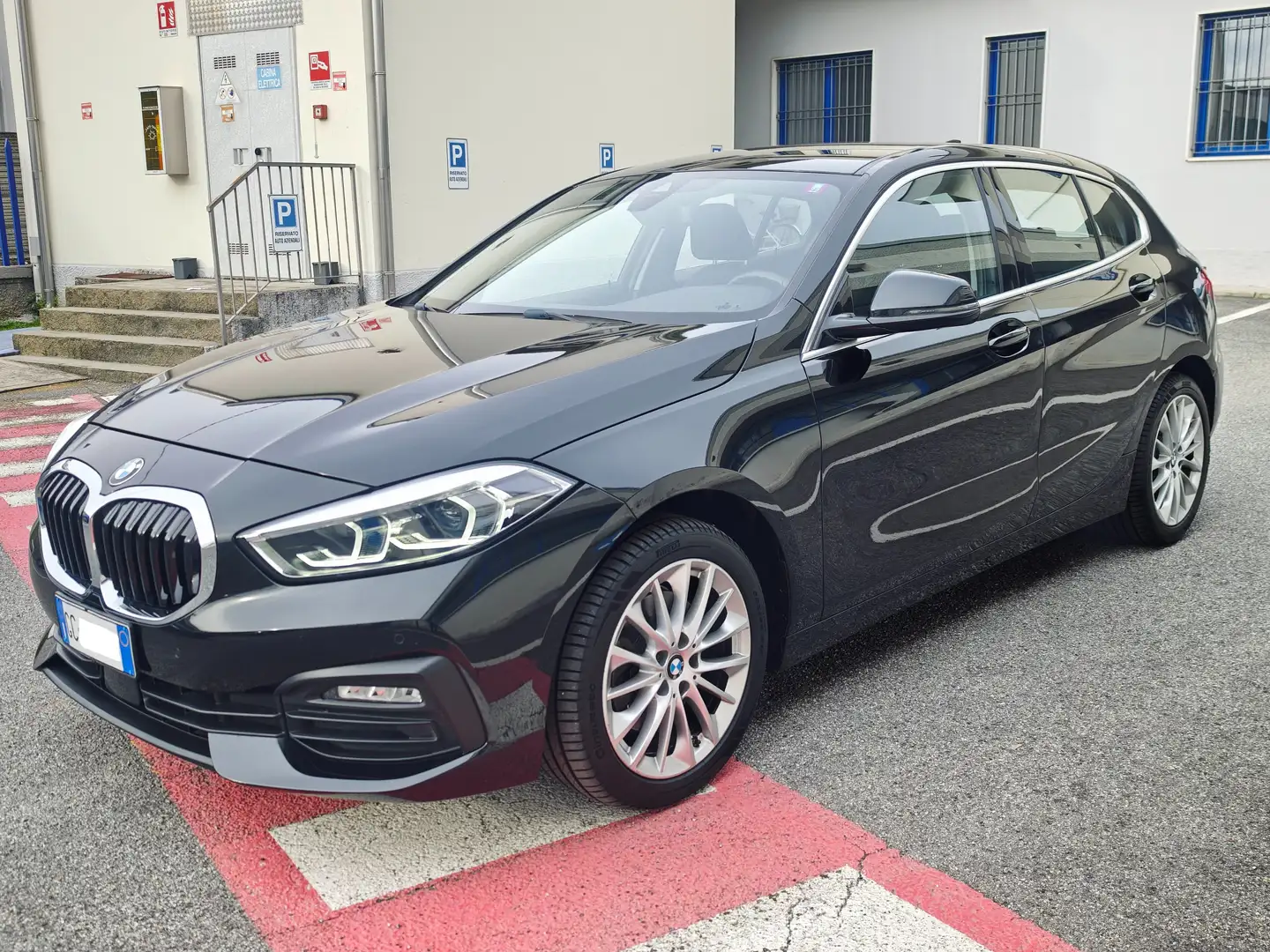 BMW 116 Serie 1 F40 116d Advantage Nero - 1
