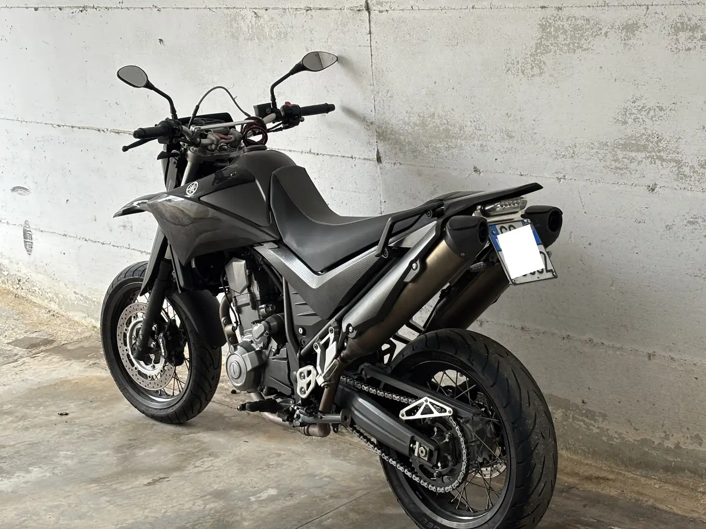 Yamaha XT 660 Dark Negro - 1