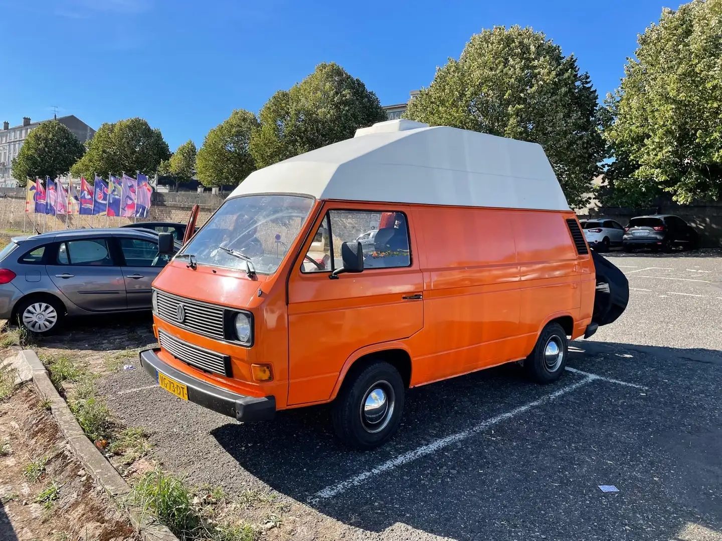 Volkswagen T3 Transporter buscamper! Orange - 1