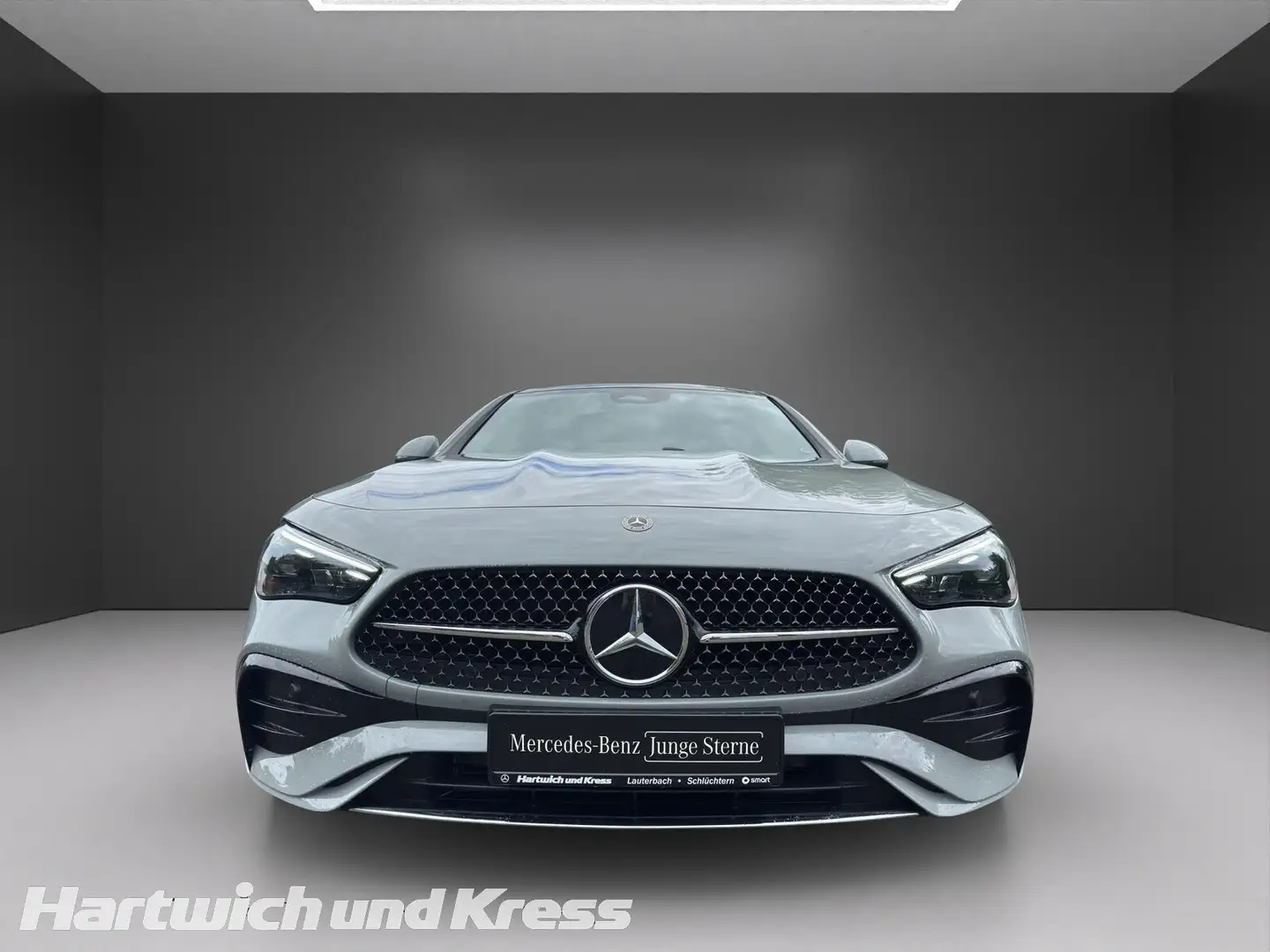 Mercedes-Benz CLE 200 CLE 200 4Matic AMG Line Adva. Plus Pano+Memory+Amb Сірий - 2