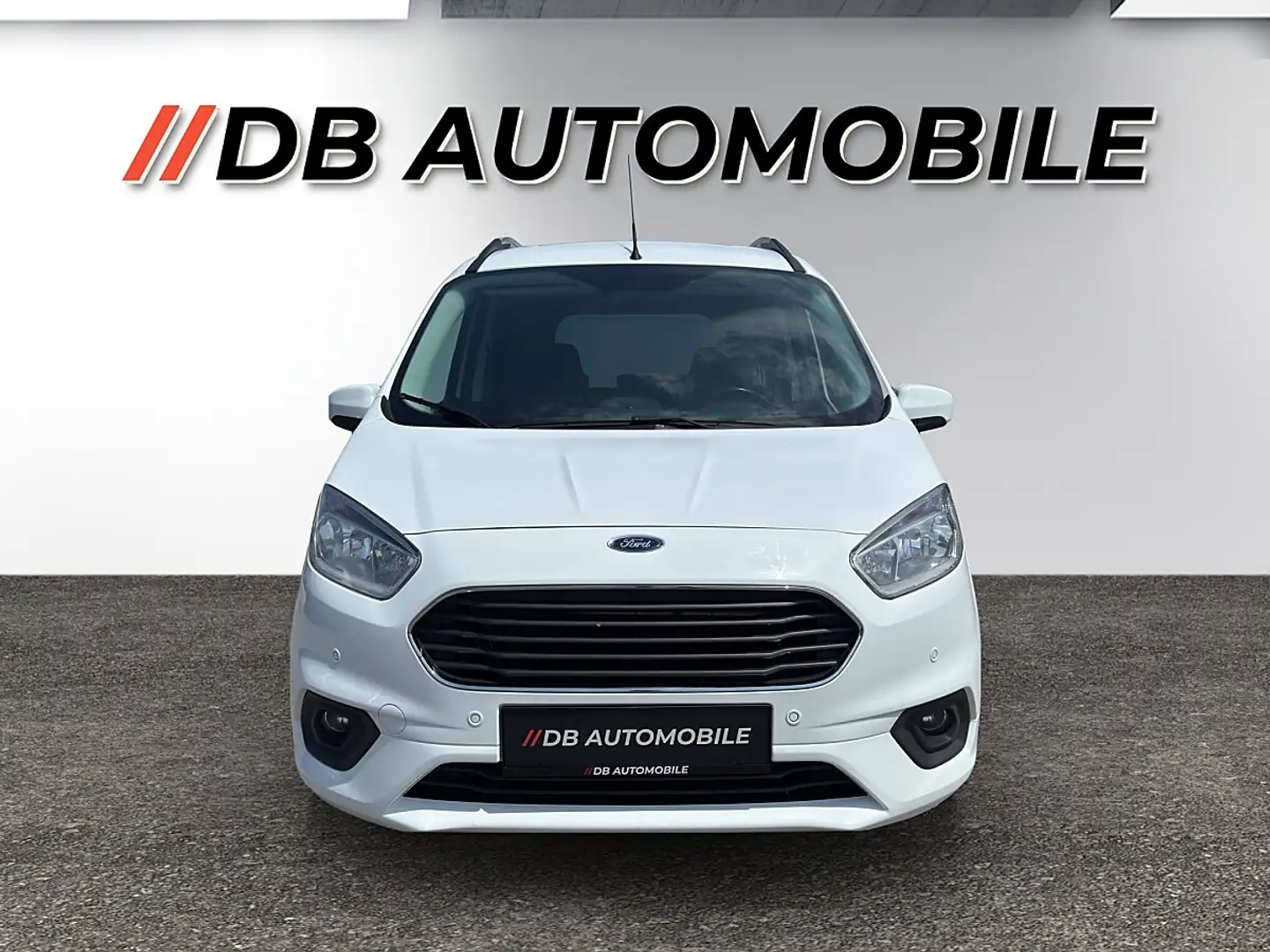 Ford Tourneo Courier 1,5 TDCi Titanium Start/Stop Weiß - 2