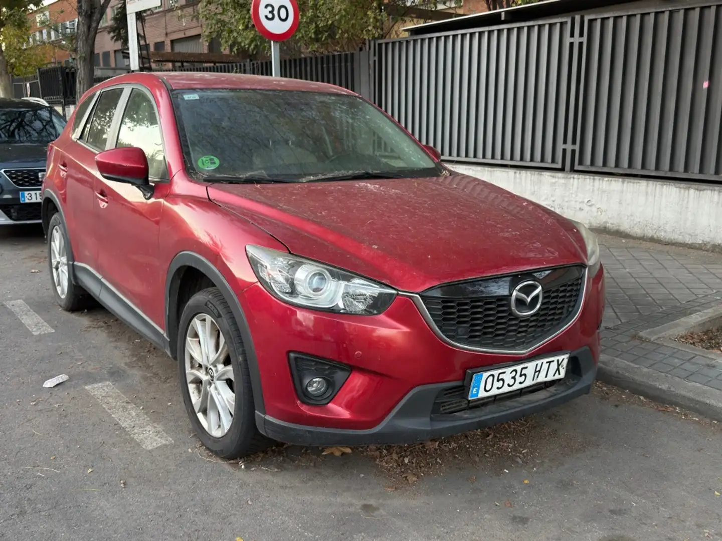 Mazda CX-5 2.2DE Luxury + Navegador 4WD Burdeos - 1