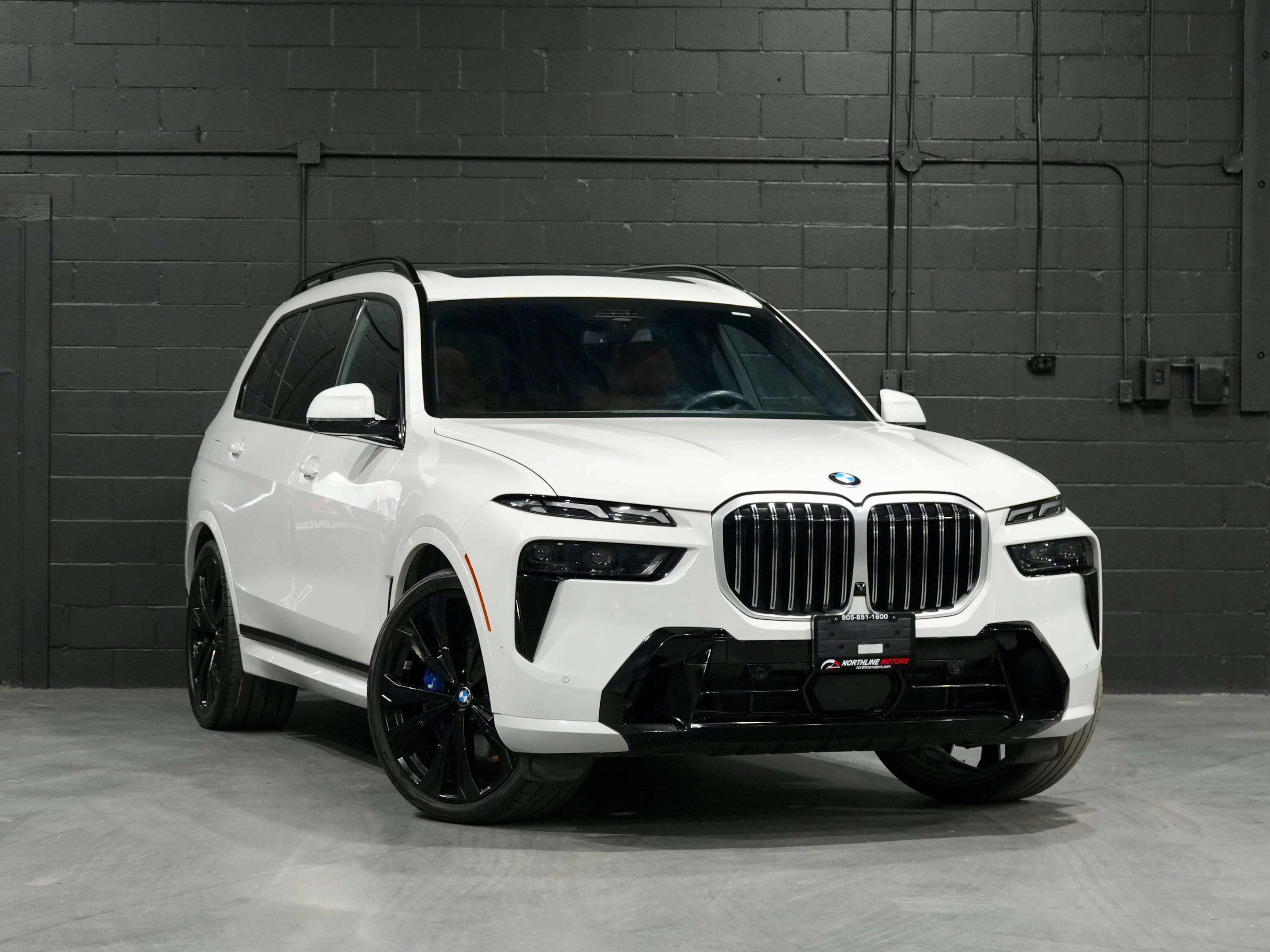 2023 BMW X7