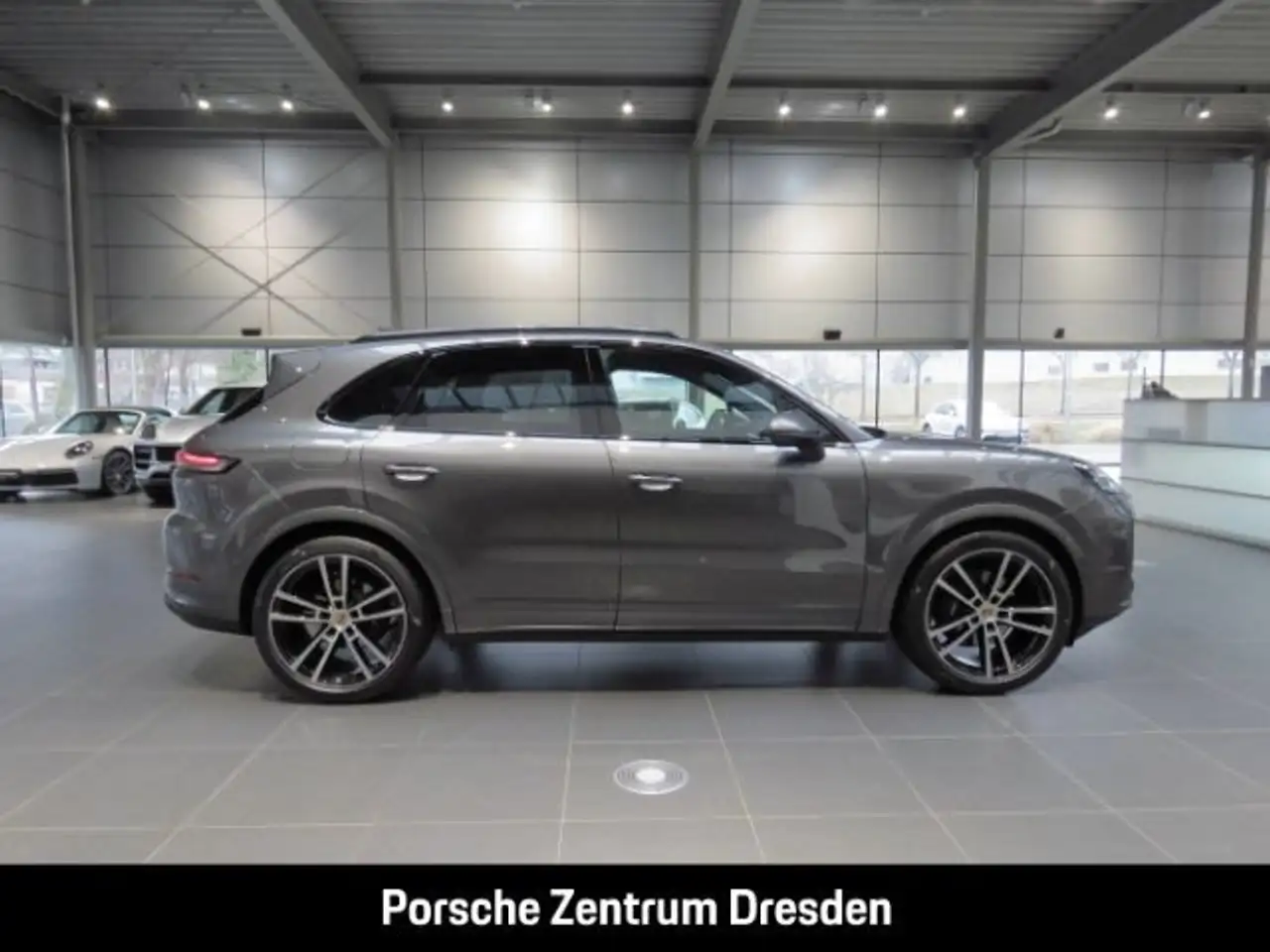 Porsche Cayenne *Panorama*AHK*Sportaga*Bose*HD Matrix 9