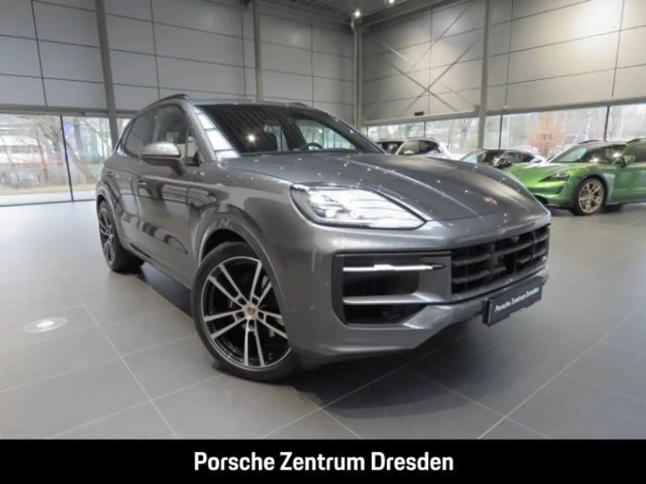 Porsche Cayenne *Panorama*AHK*Sportaga*Bose*HD Matrix 10