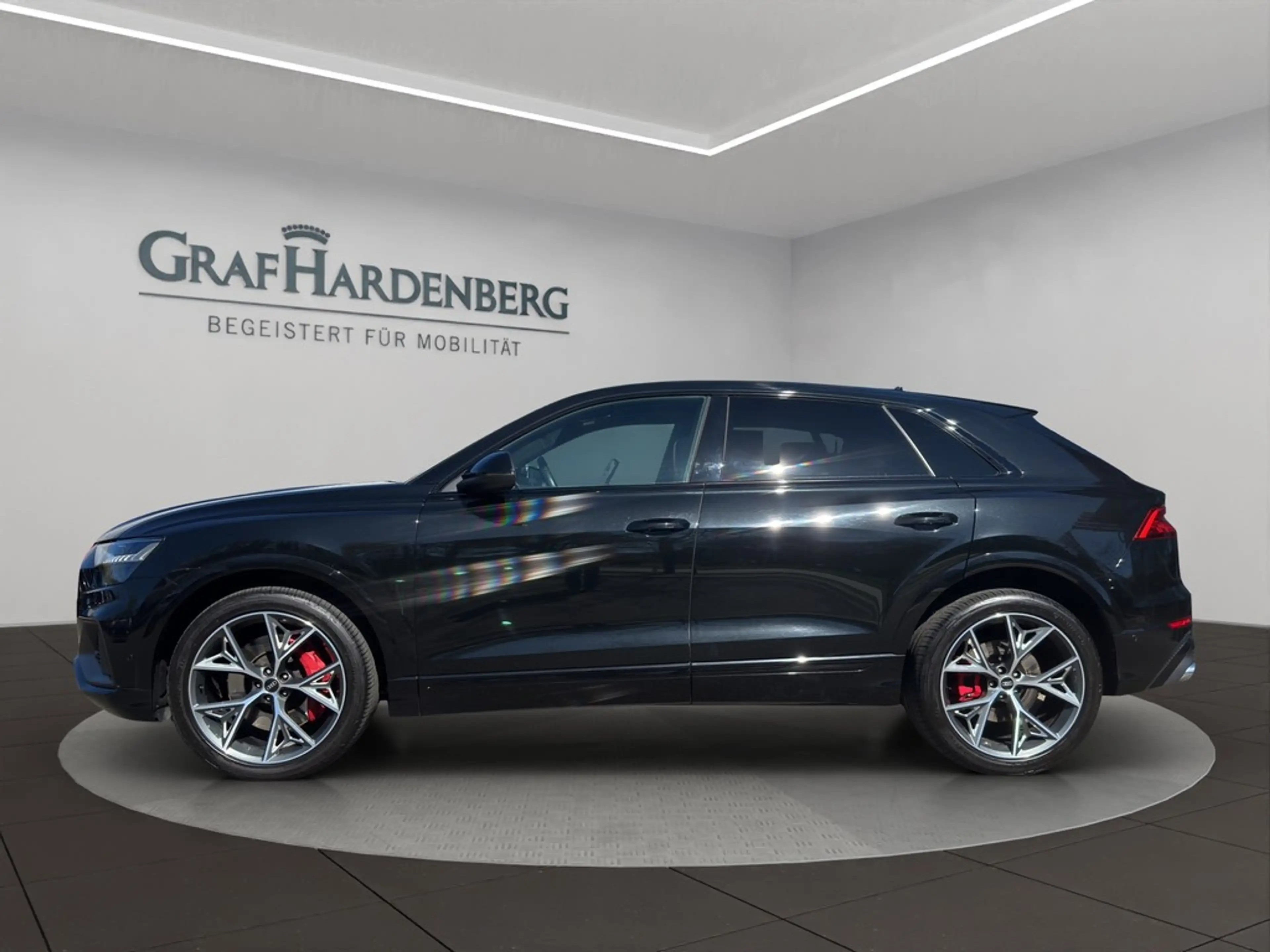 Audi SQ8 4.0 TFSI Quat. Tiptr. AHK Pano Standheizung — photo 2