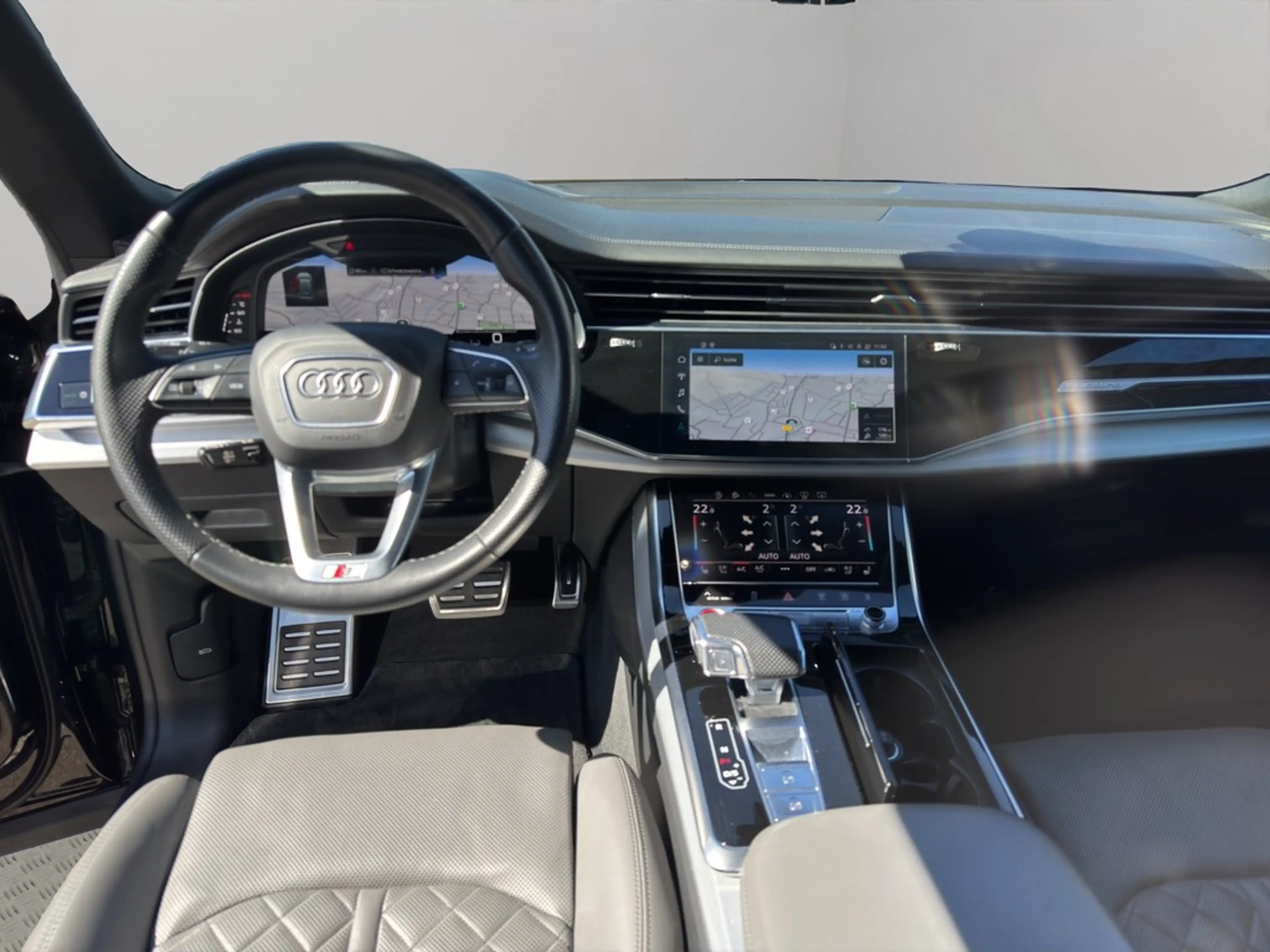 Audi SQ8 4.0 TFSI Quat. Tiptr. AHK Pano Standheizung — photo 14