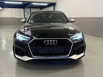 RS4 Avant quattro tiptronic