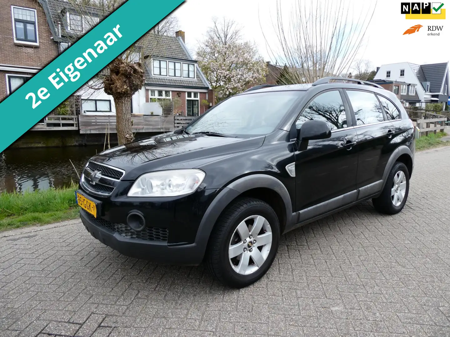 Chevrolet Captiva 2.4i Style 2WD 7-Persoons 2e eig. Trekhaak 1500kg Zwart - 1