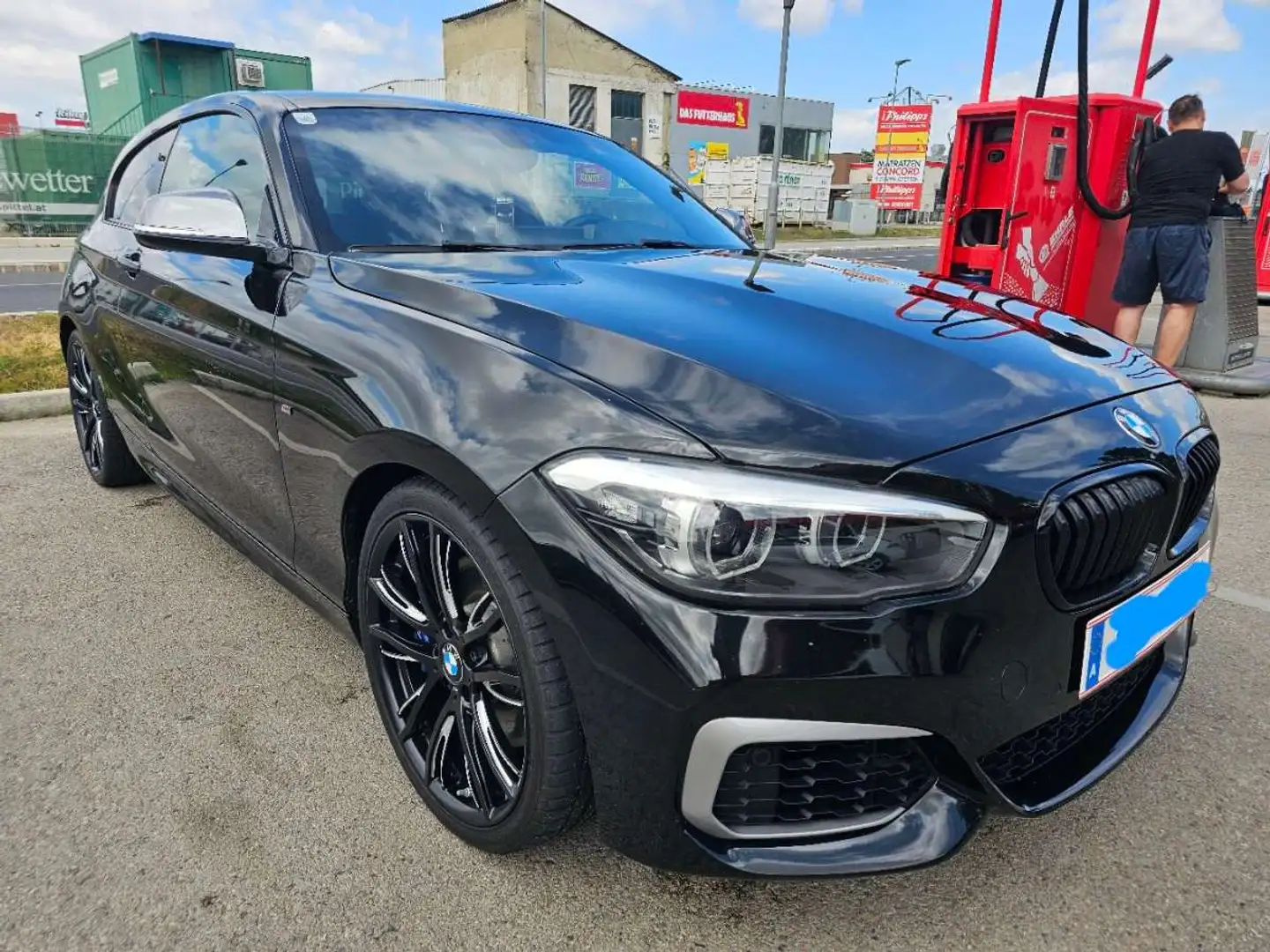 BMW 140 M140i Aut. Schwarz - 2