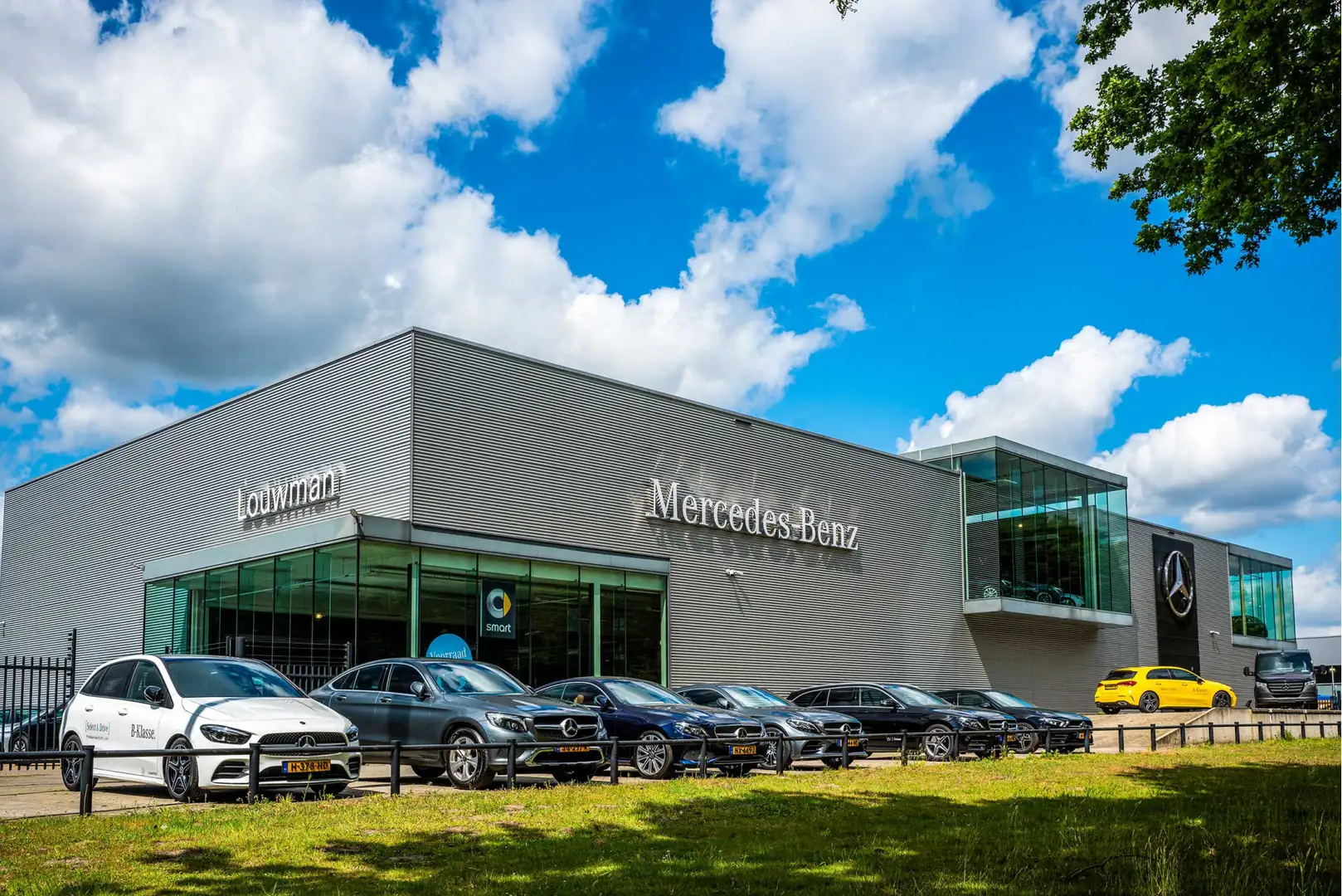 Mercedes-Benz C 300 Estate e Business Solution AMG Panoramadak\| Navig Noir - 1