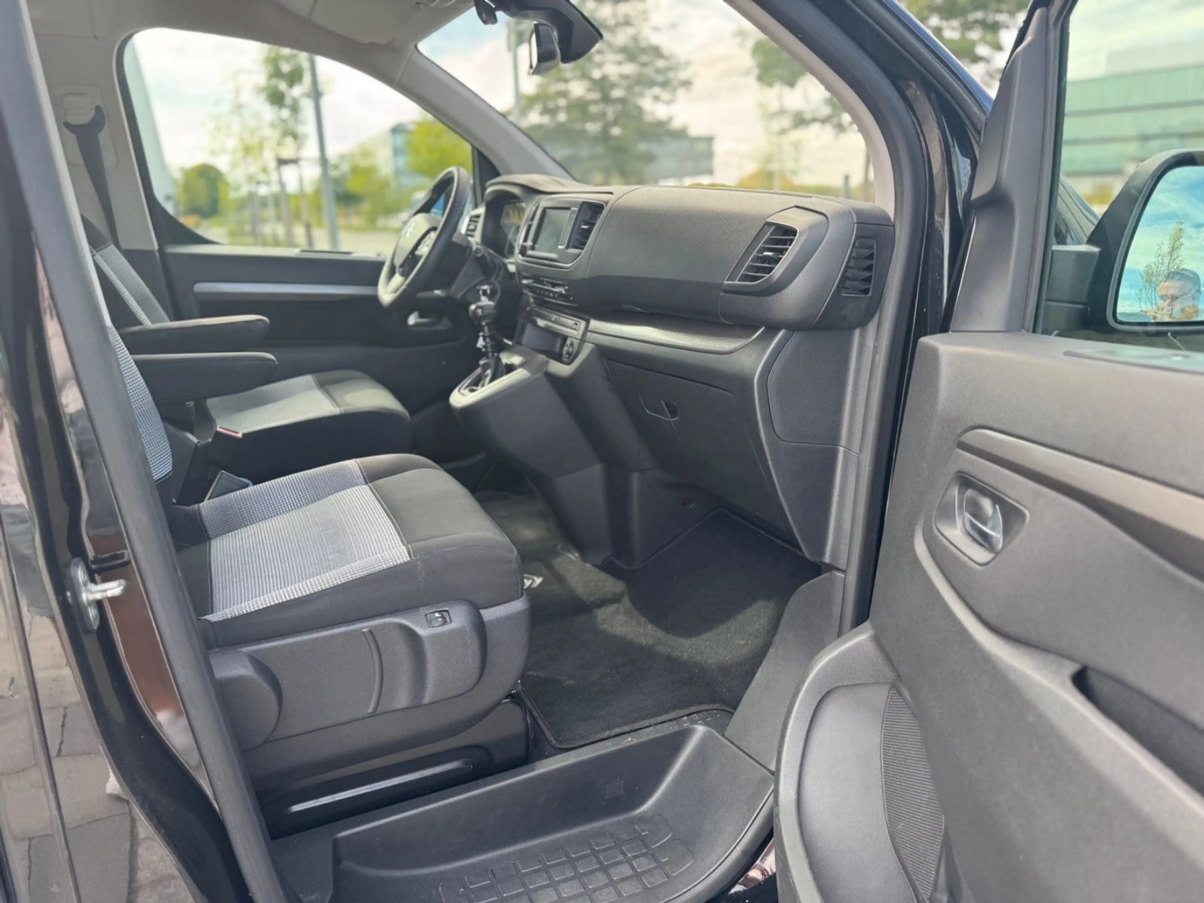 Citroen Spacetourer Spacetourer Feel M — photo 13