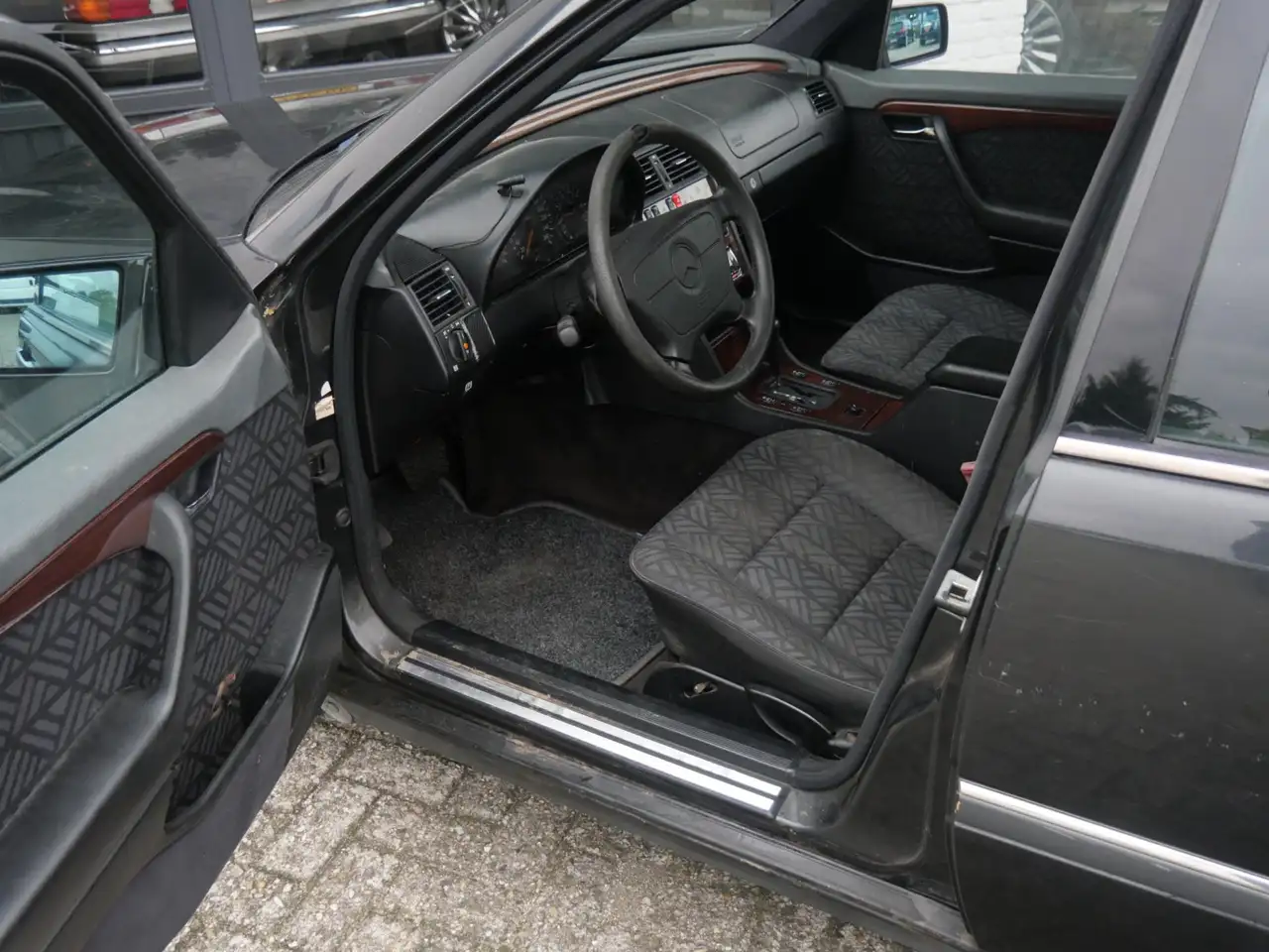 Mercedes-Benz C 280 Elegance Airco Automaat Nieuwe apk, foto 3