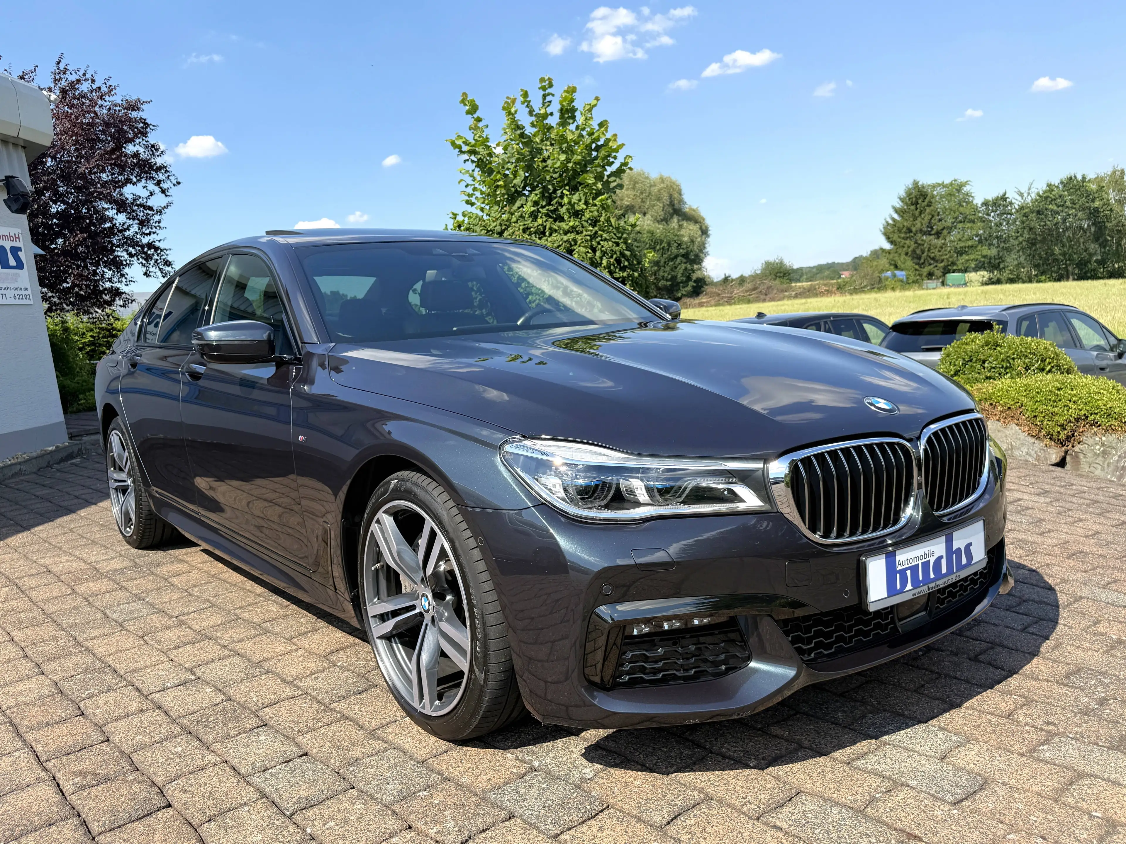 BMW 740 d xDrive Lim. M Sport HUD AHK Standheizung Massage