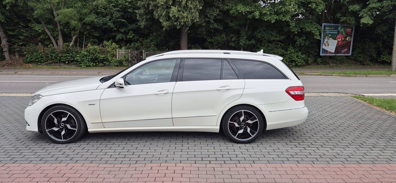 Mercedes-Benz E 220 E 220 CDI BlueEfficiency (212.202) — photo 4