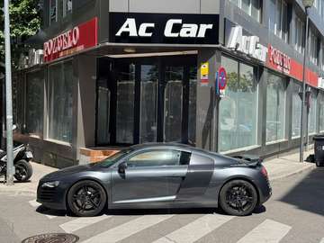 4.2 FSI quattro R tronic