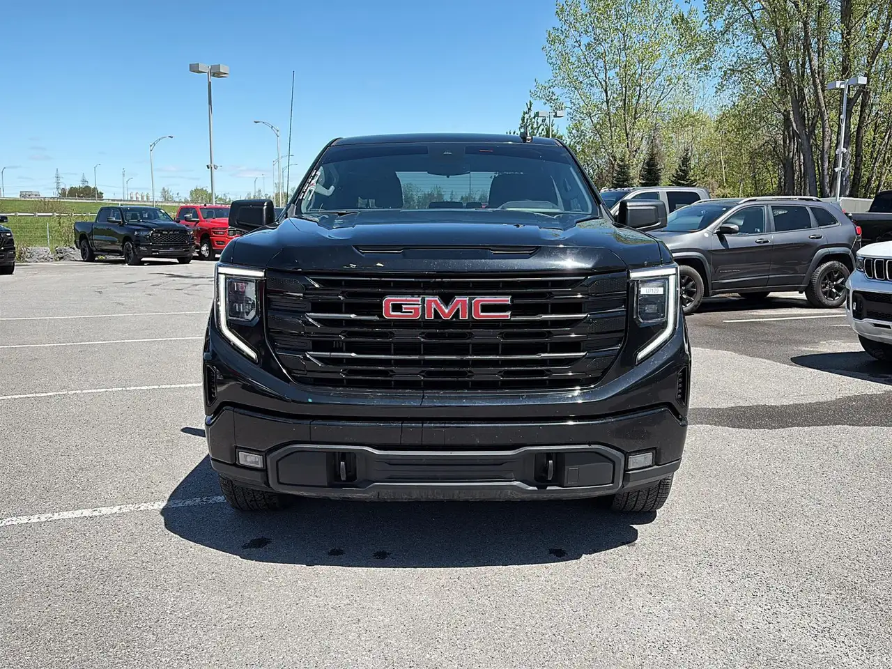 GMC Sierra 1500 снимка GMC Sierra 1500