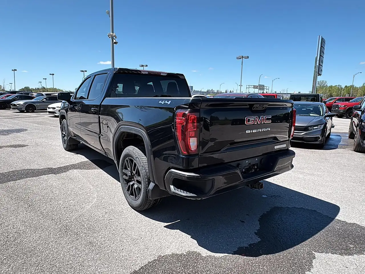 GMC Sierra 1500 снимка GMC Sierra 1500