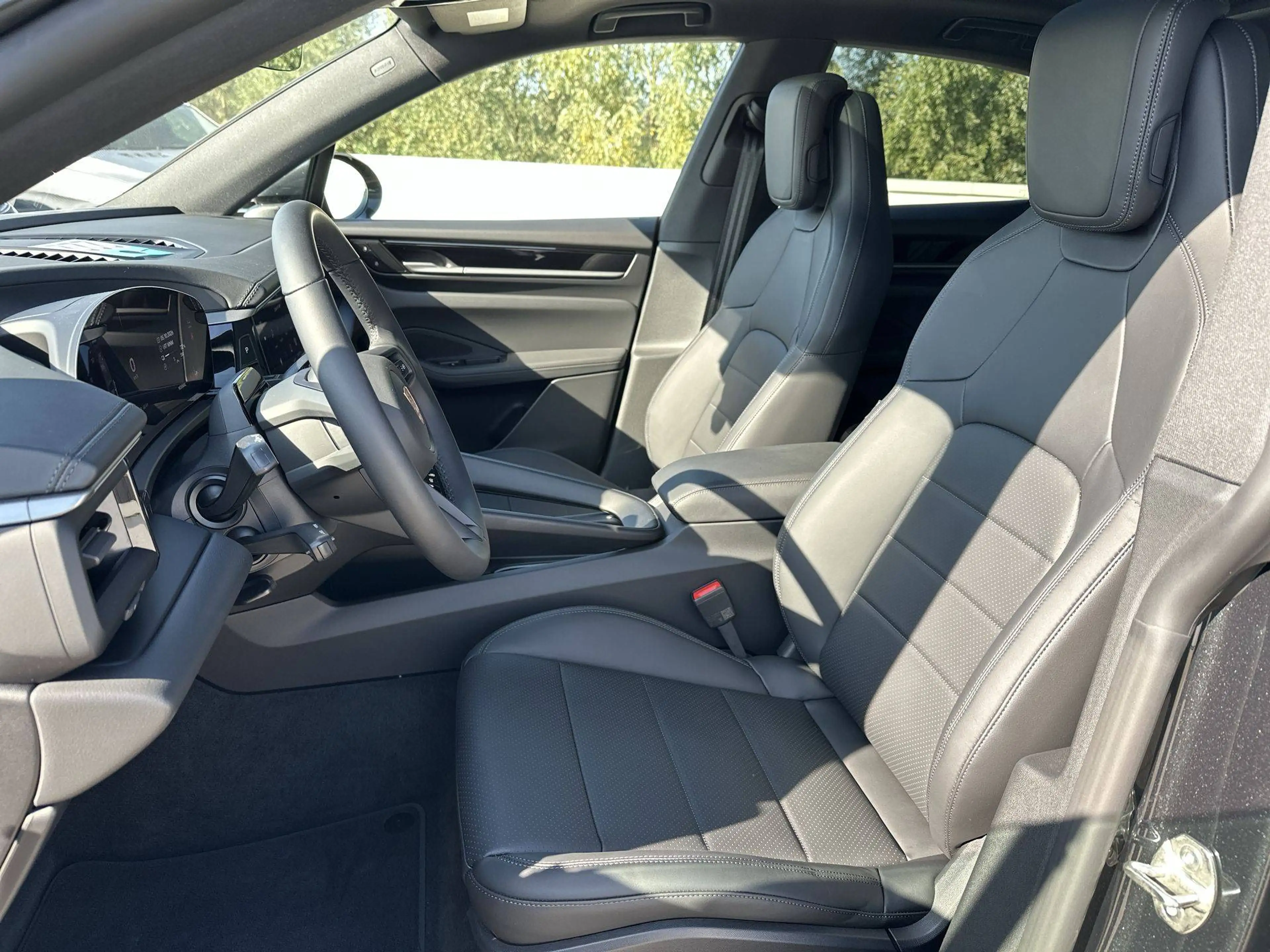 Porsche Macan ELECTRIC Pano Dak Lederpakket 21" Bose — photo 13