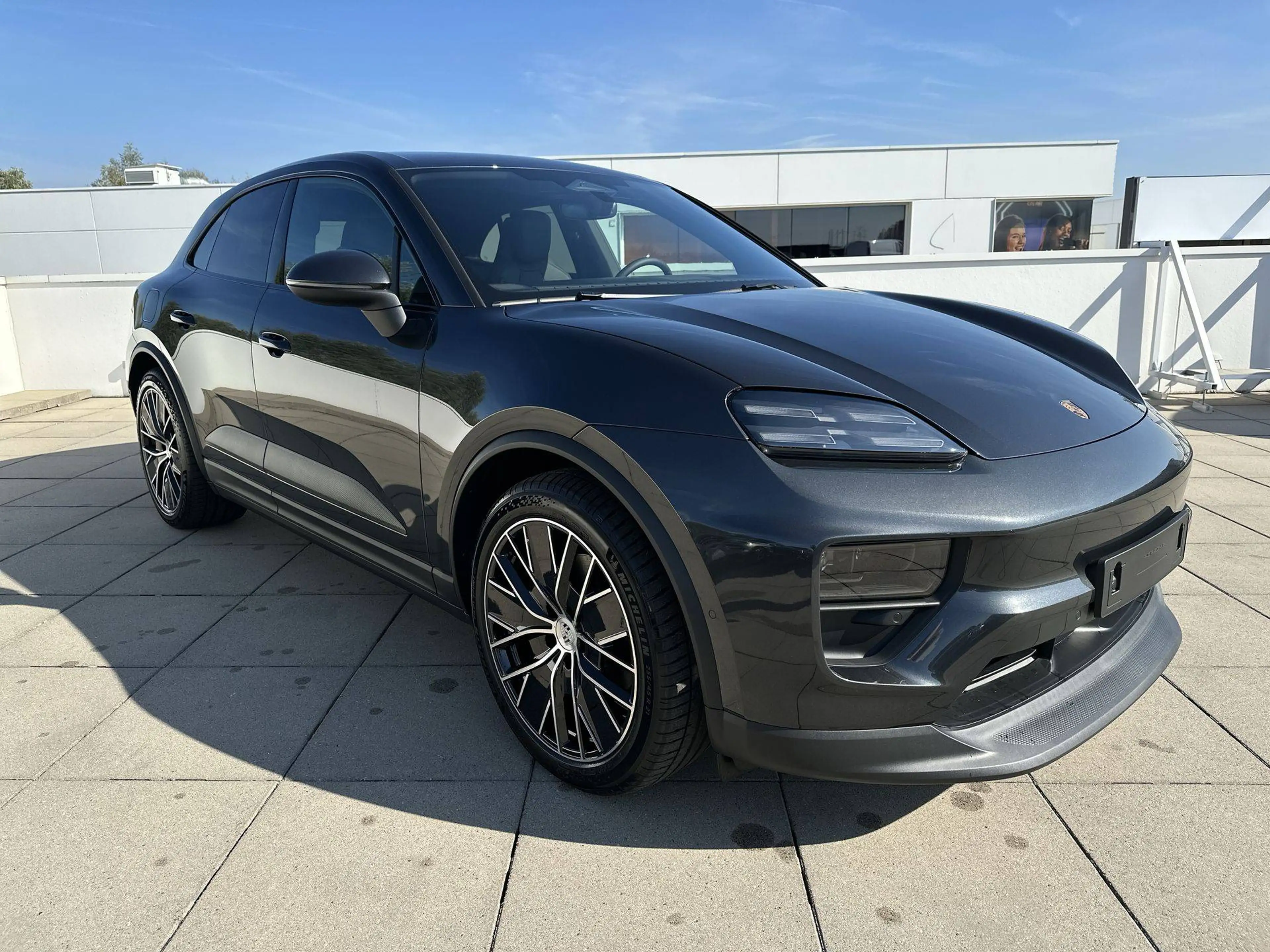 Porsche Macan ELECTRIC Pano Dak Lederpakket 21" Bose
