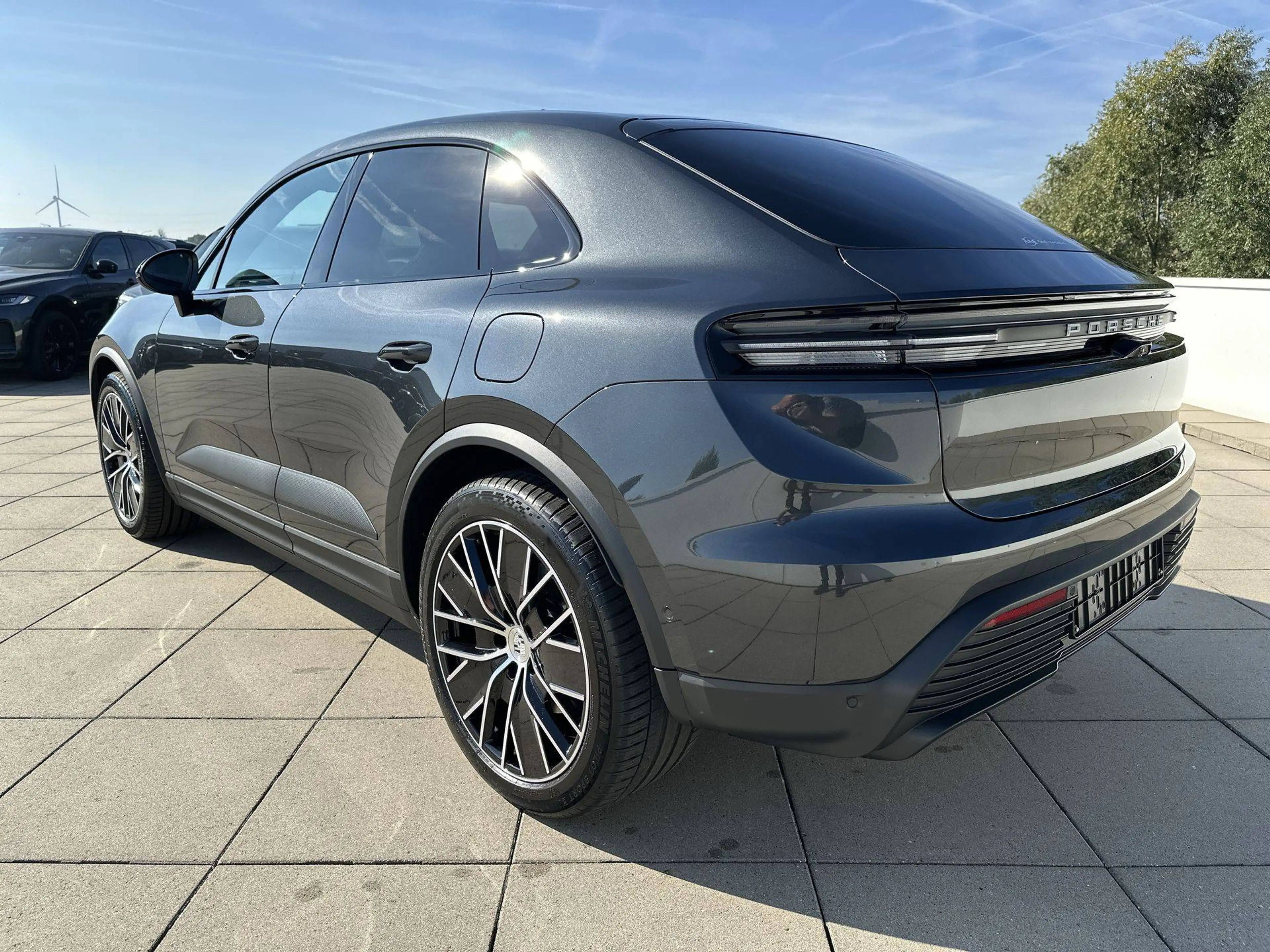 Porsche Macan ELECTRIC Pano Dak Lederpakket 21" Bose — photo 8