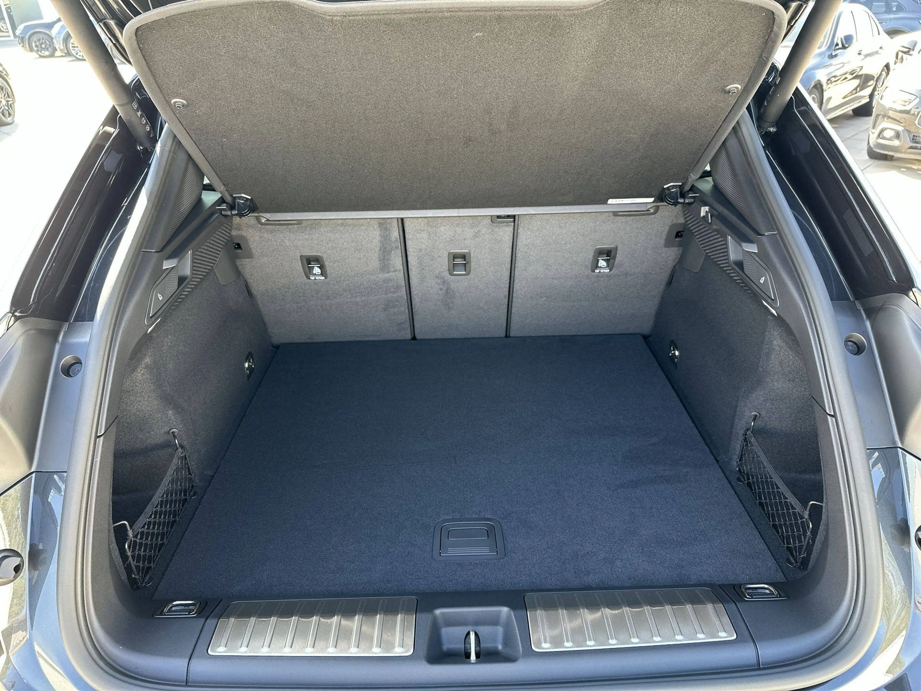 Porsche Macan ELECTRIC Pano Dak Lederpakket 21" Bose — photo 9