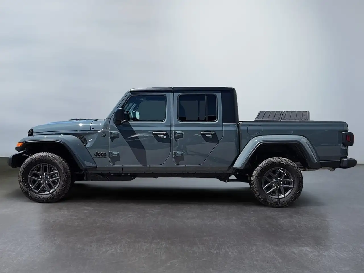 Jeep Gladiator снимка Jeep Gladiator
