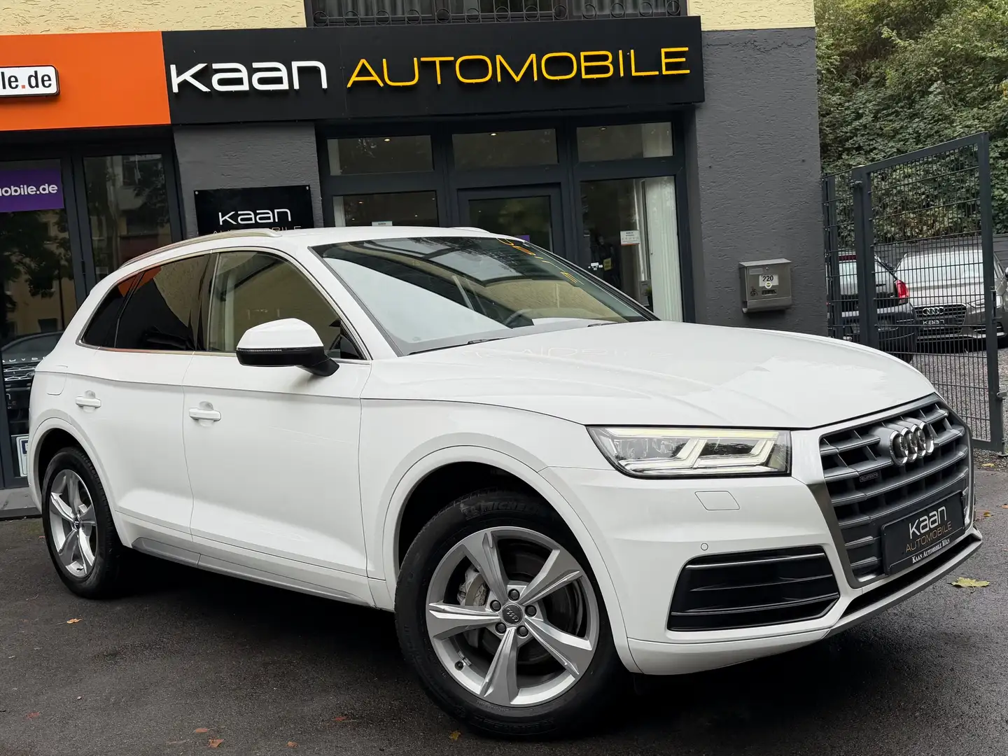 Audi Q5 45TFSI Quattro Sport/DI-TACHO/LED/NAVI/KAMERA/AHK Blanc - 2