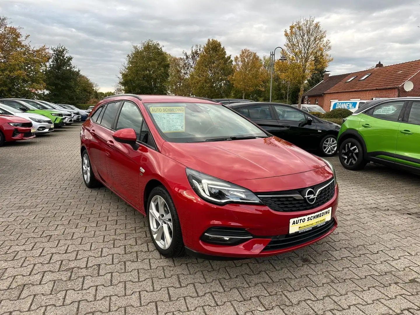 Opel Astra K Sports Tourer 120 Jahre Klima/Navi/AHK/ Rot - 2