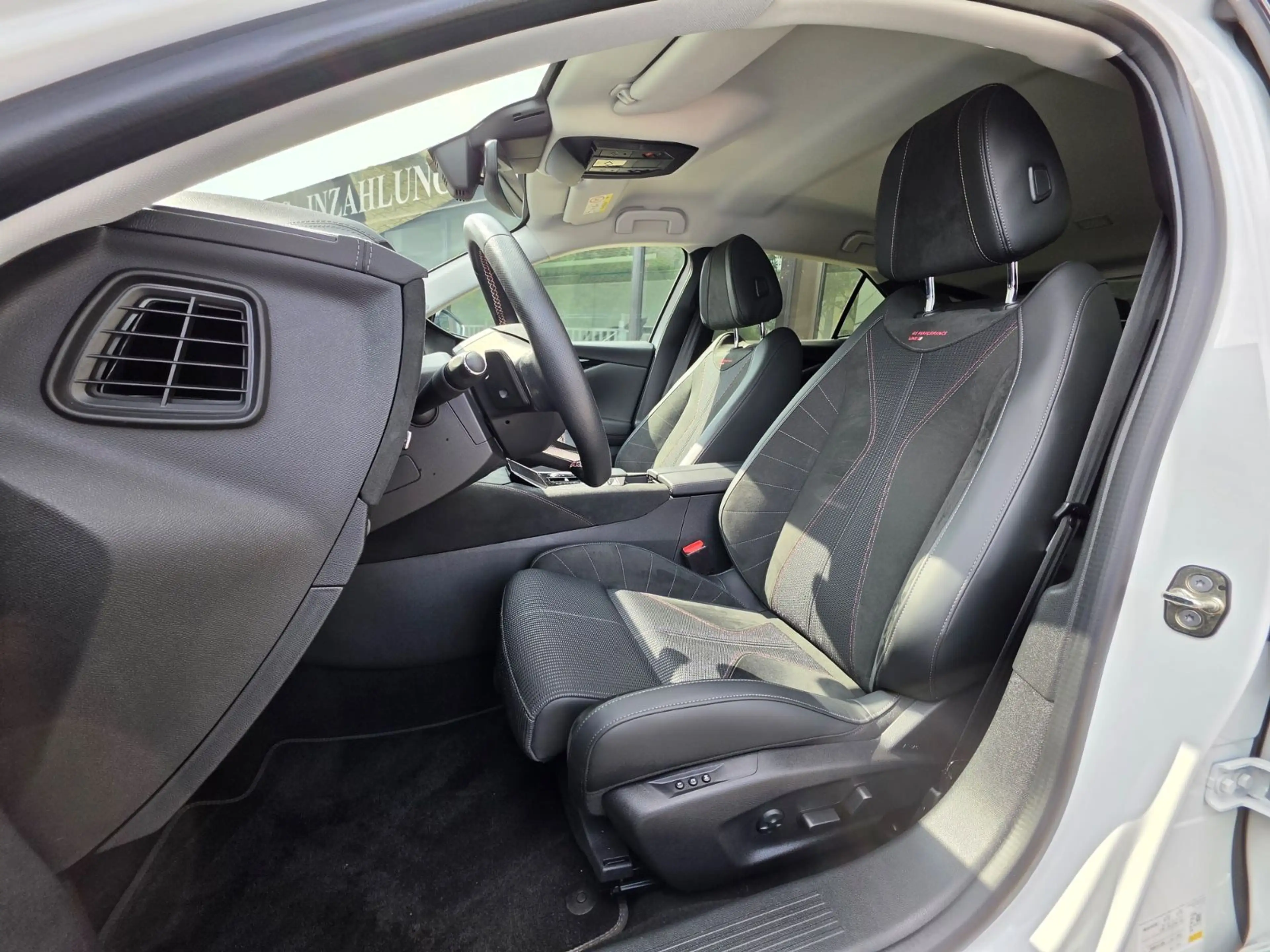 DS Automobiles DS 4 Performance Line TopRearVisionHUD ACC Memory — photo 9