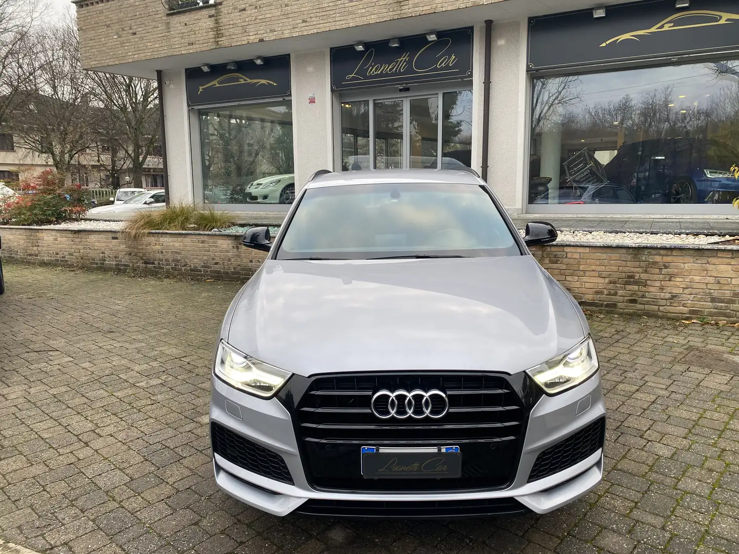 Audi Q3 2.0 tdi 120 Cv S-Tronic Sport S-Line Argent - 2