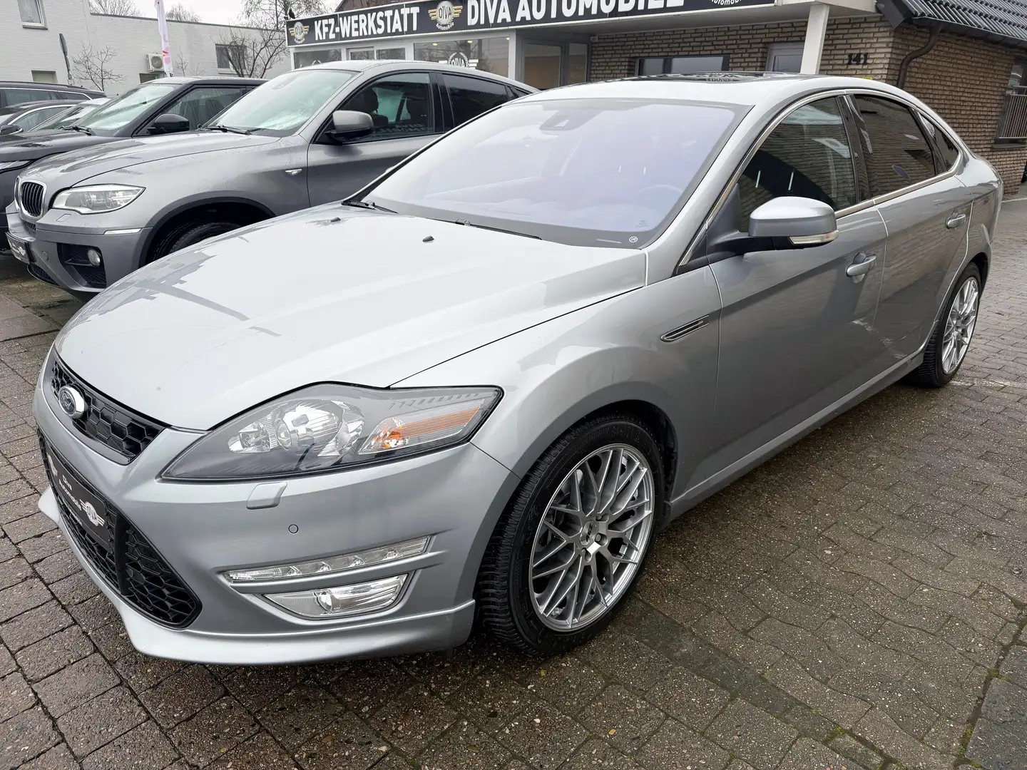 Ford Mondeo Titanium S Automatik Gümüş rengi - 1
