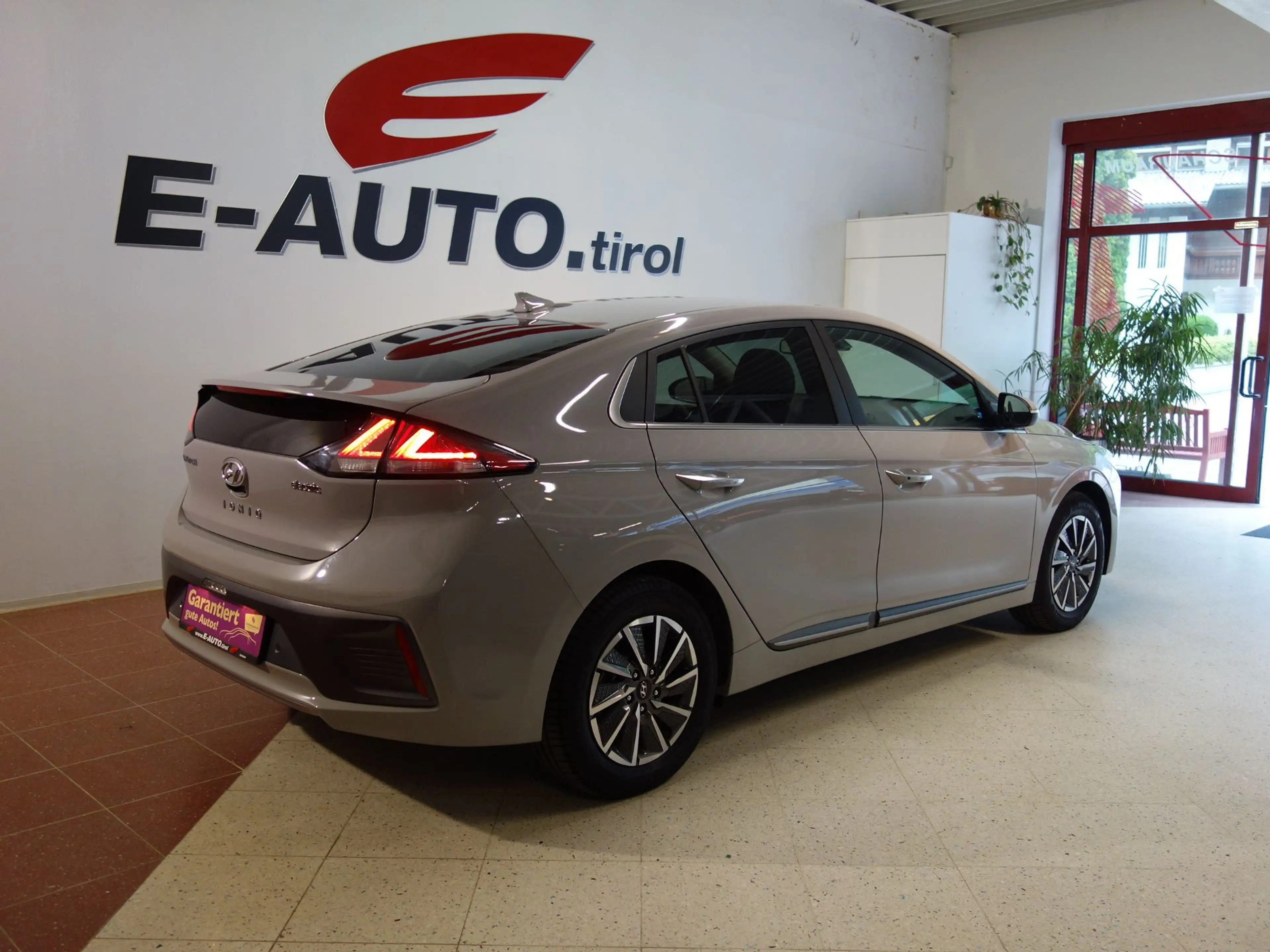 Hyundai IONIQ STYLE Elektro Aut. *SCHIEBEDACH *96% GETESTET *CC — photo 9