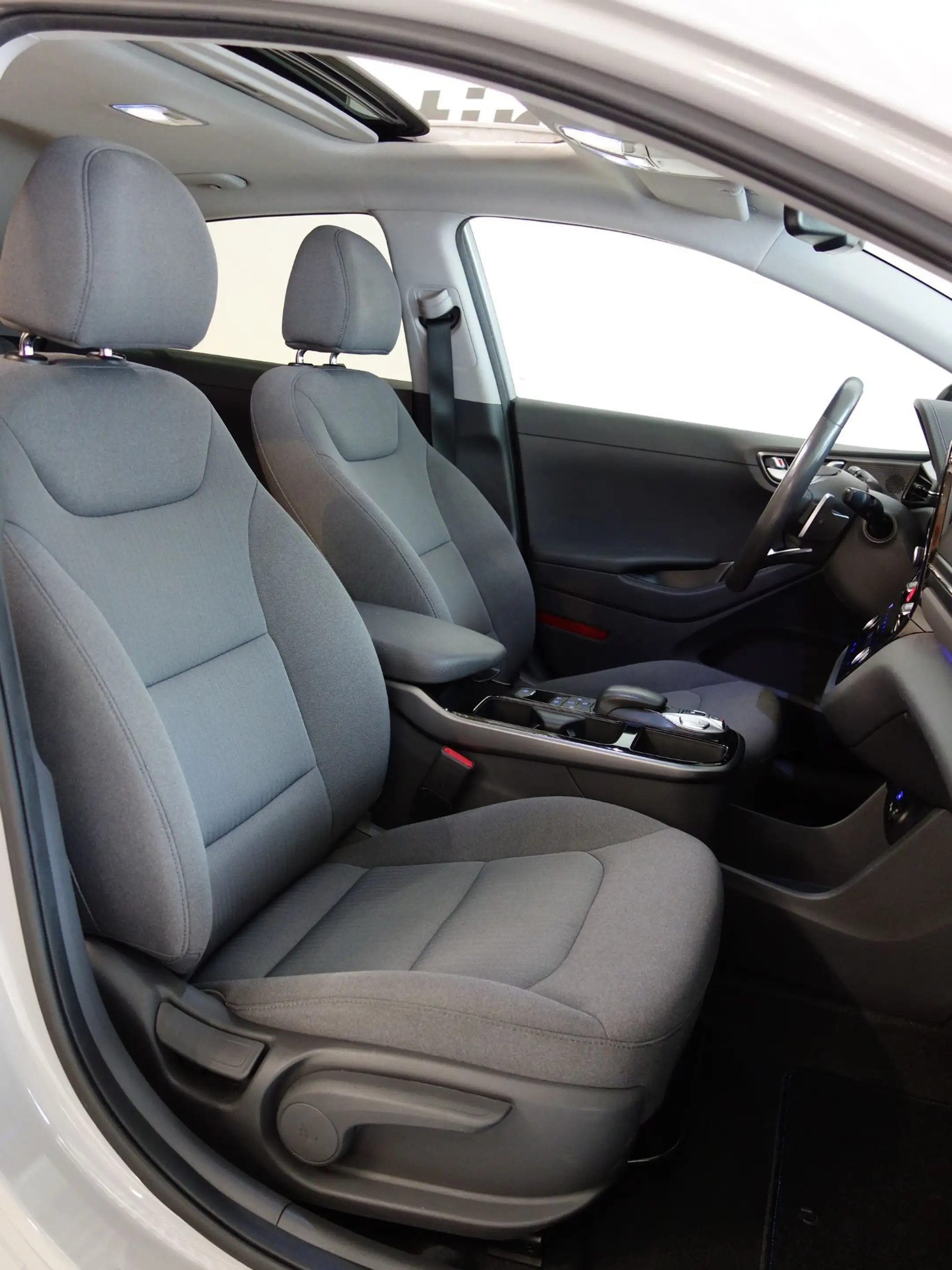 Hyundai IONIQ STYLE Elektro Aut. *SCHIEBEDACH *96% GETESTET *CC — photo 15