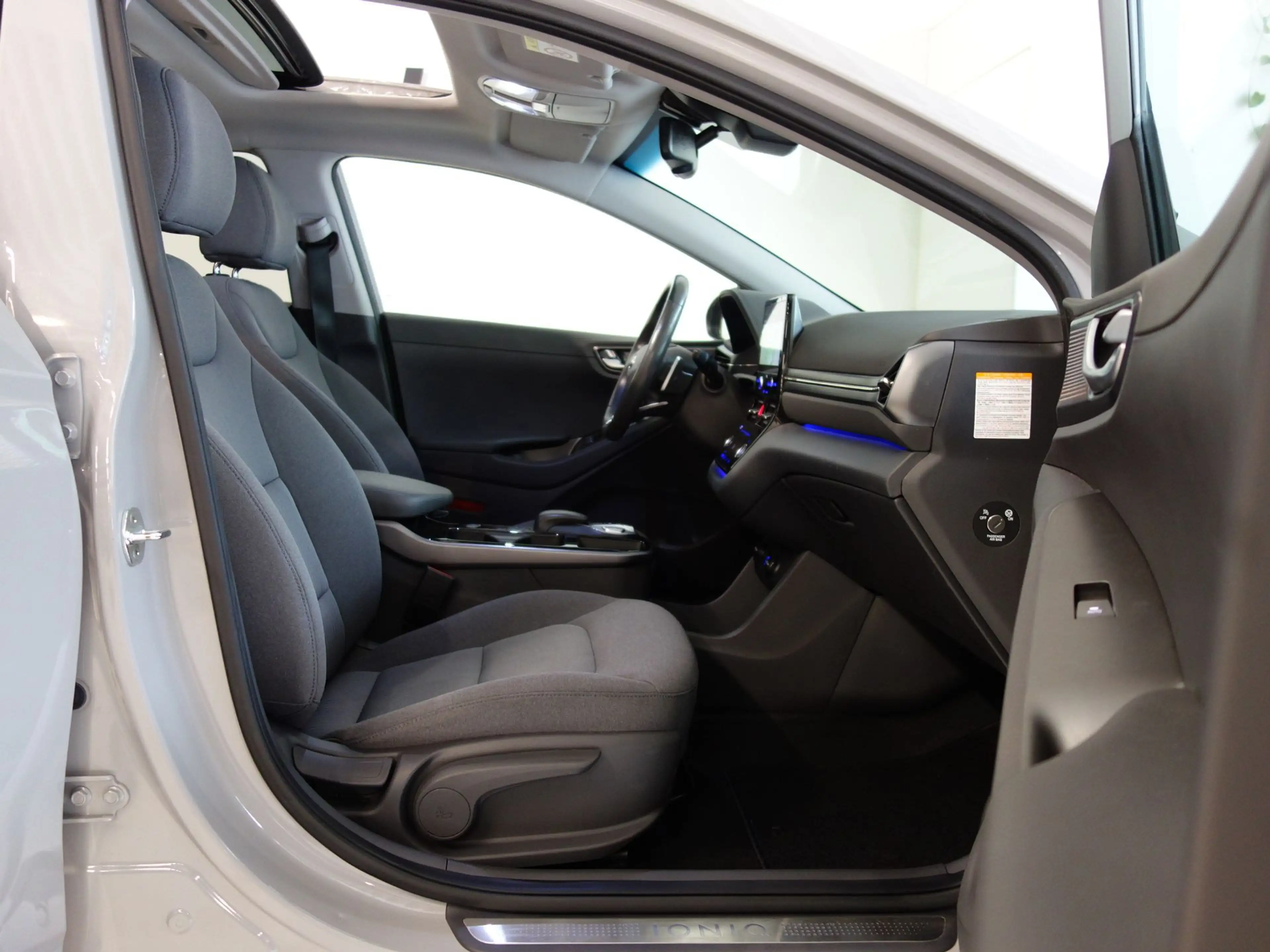 Hyundai IONIQ STYLE Elektro Aut. *SCHIEBEDACH *96% GETESTET *CC — photo 13