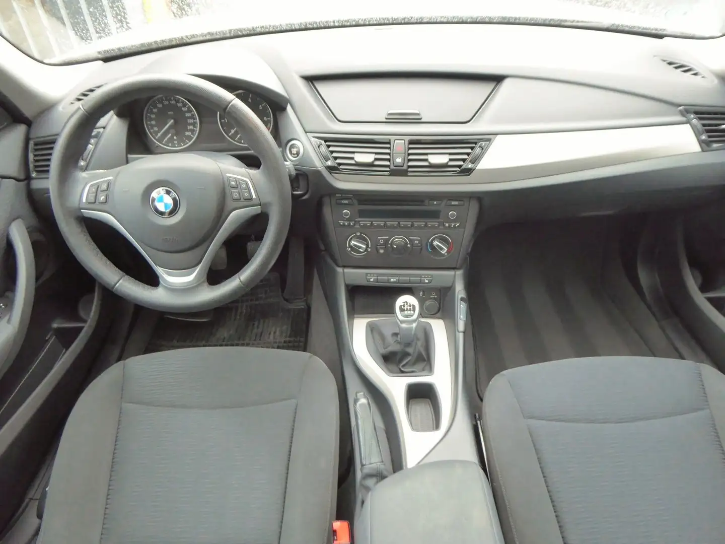 BMW X1 sDrive 18i 1.Hd orig.43.900km NEU BEREIFT Bianco - 2