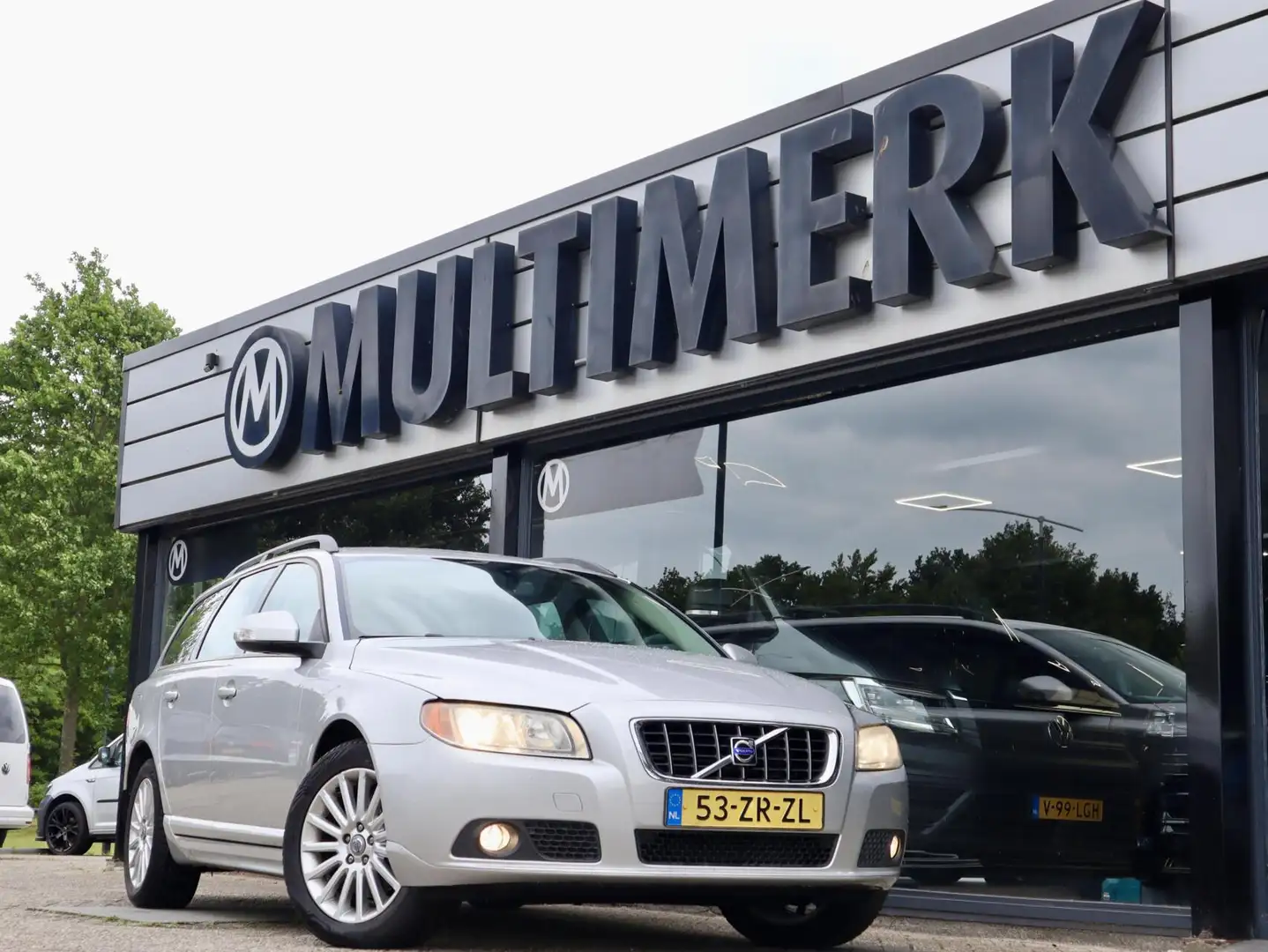 Volvo V70 2.5 2e Eigenaar, volledig Volvo dealer onderhouden Grigio - 1
