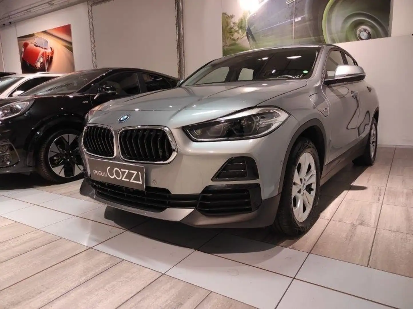 BMW X2 (F39) - X2 xDrive25e Business-X Grigio - 2