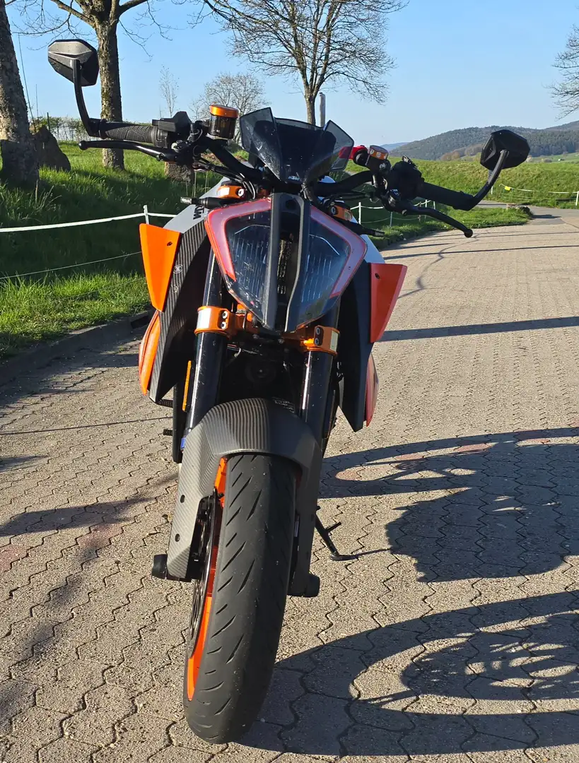 KTM 1290 Super Duke R EVO - 1
