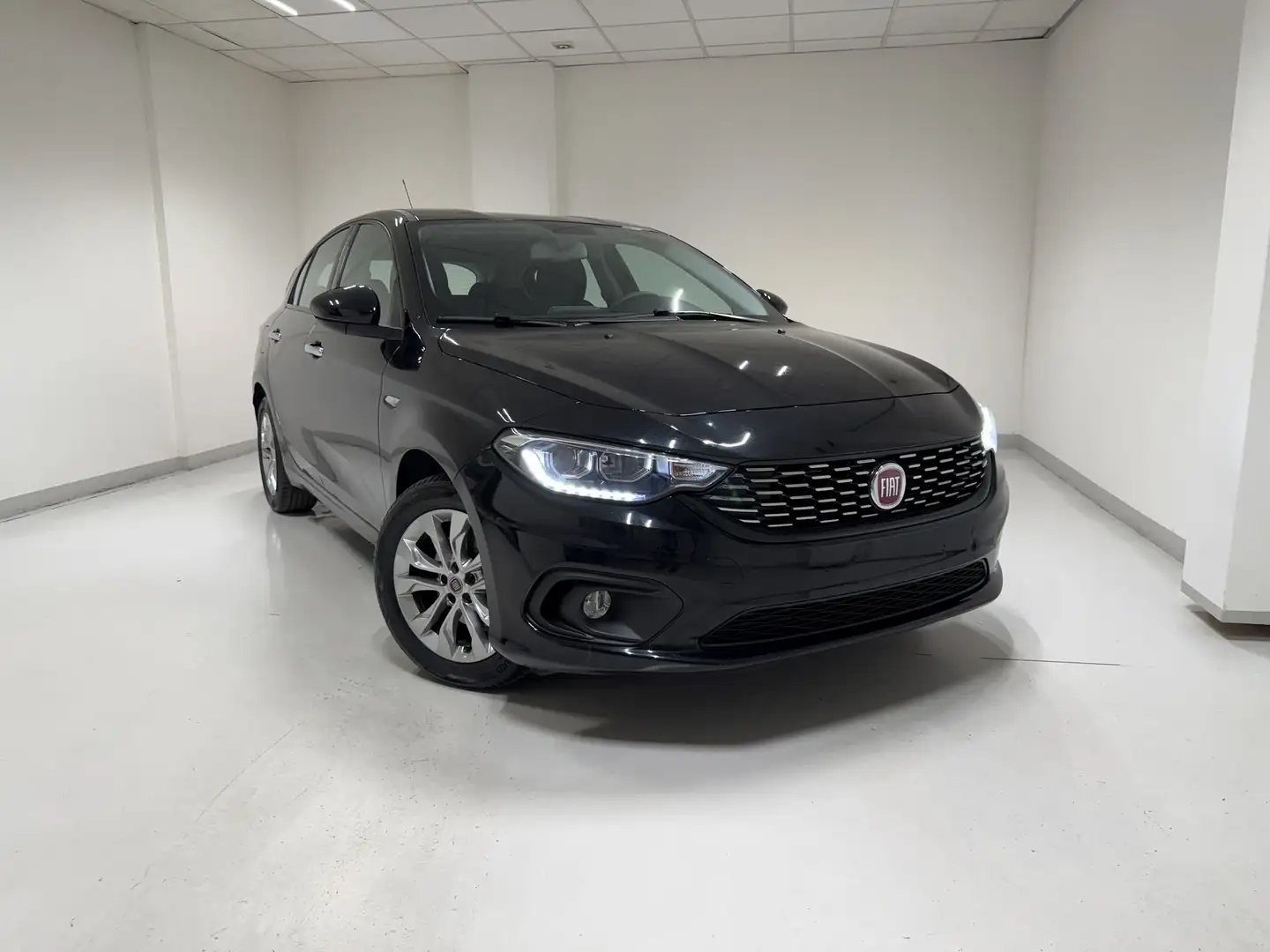 Fiat Tipo Tipo 1.4 5Pt Lounge Noir - 2