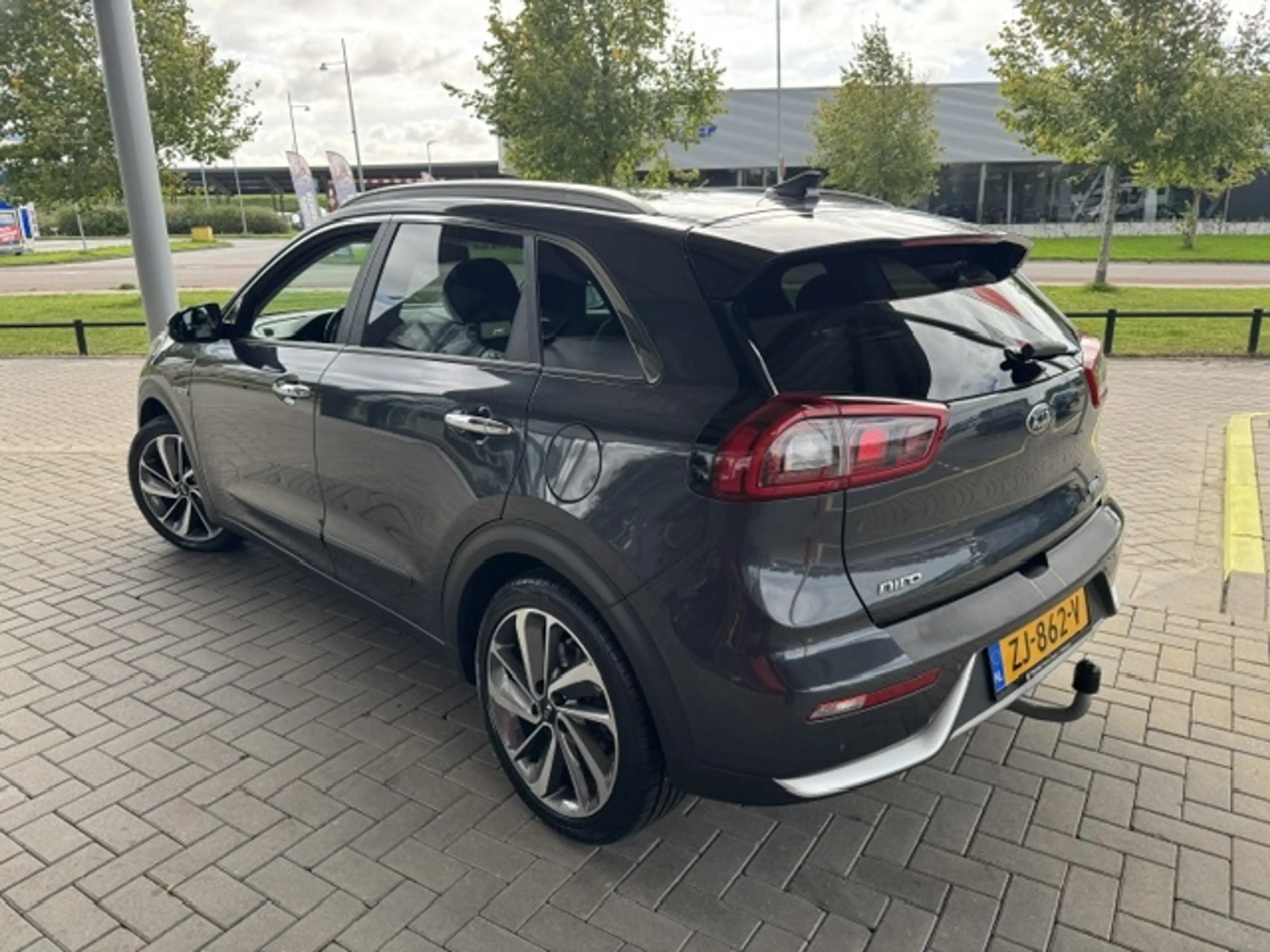 Kia Niro 1.6 GDi HYBRID EXECUTIEVE LINE AUT. (Véél opties!! — photo 2