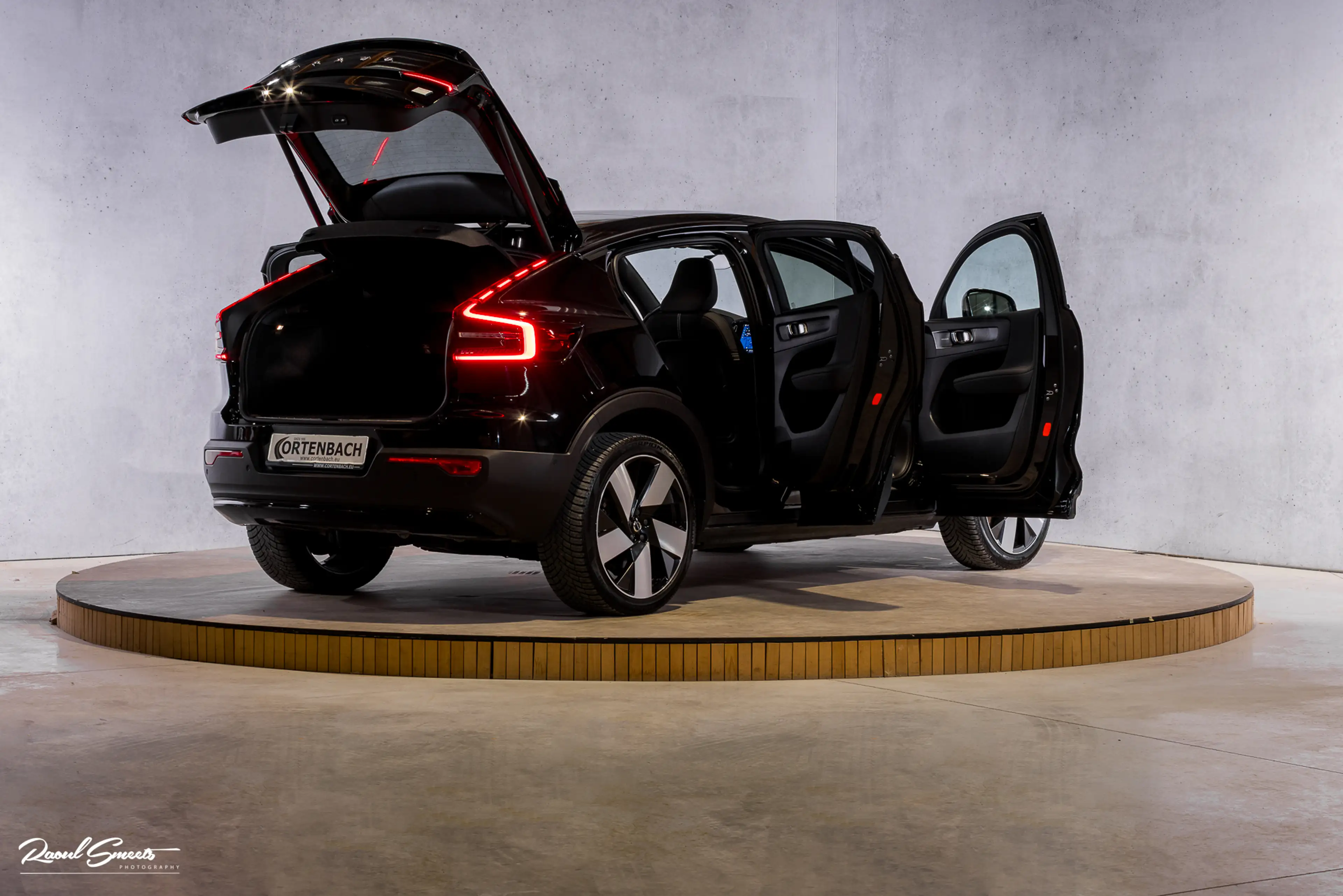Volvo C40 Recharge Ultimate 69 kWh | Panorama dak | Adaptiev — photo 9
