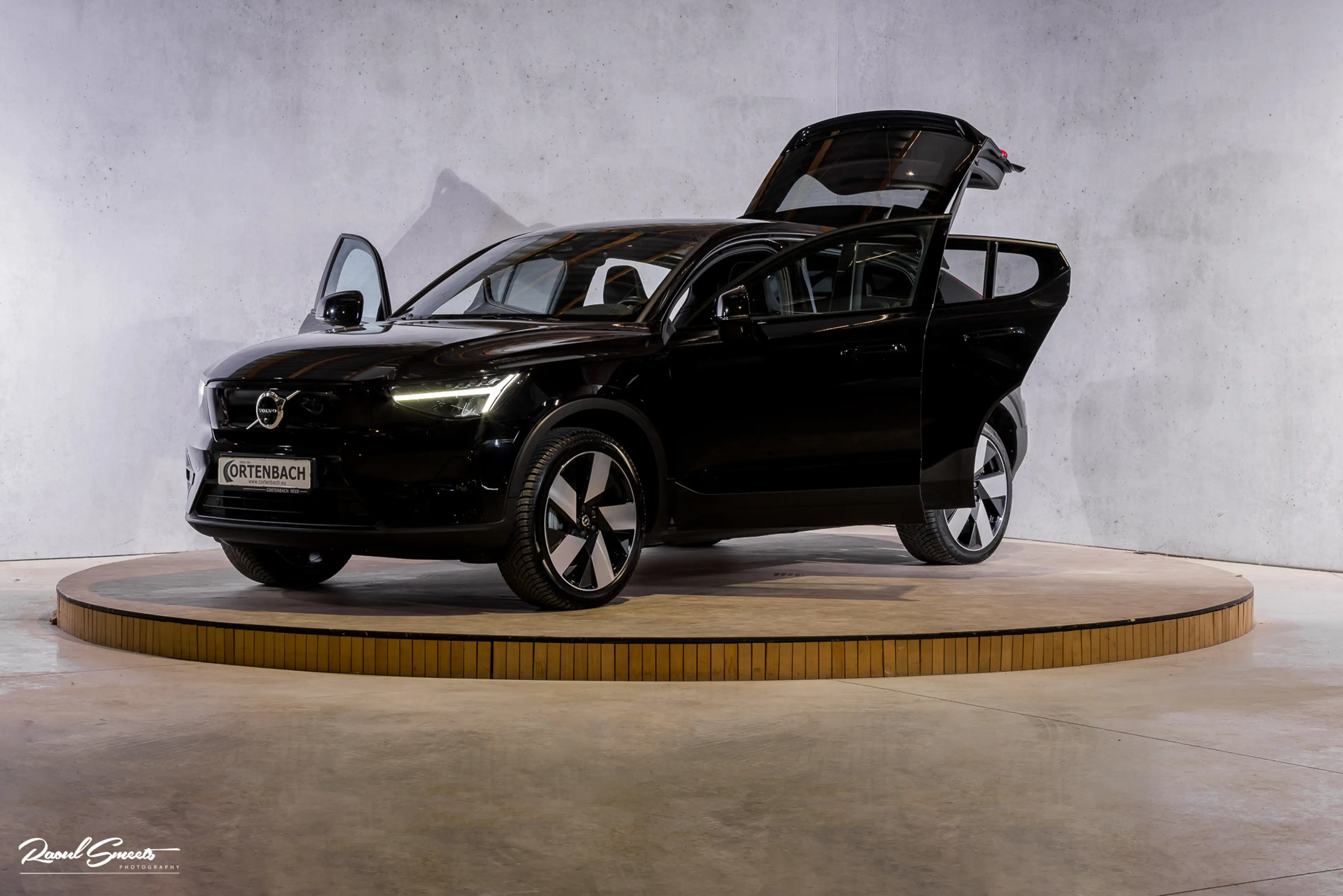 Volvo C40 Recharge Ultimate 69 kWh | Panorama dak | Adaptiev — photo 8