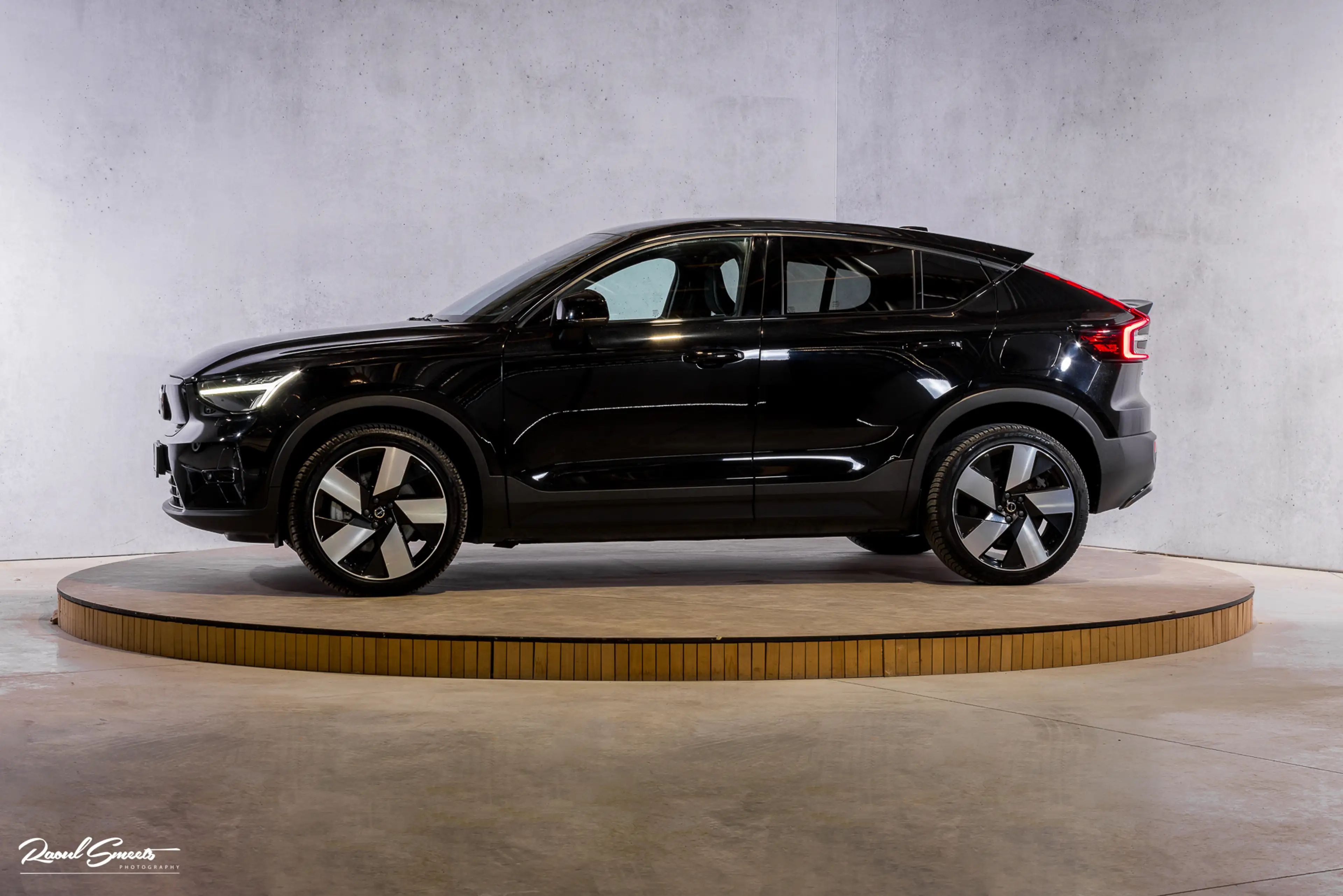 Volvo C40 Recharge Ultimate 69 kWh | Panorama dak | Adaptiev — photo 2