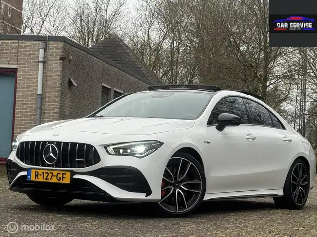 Mercedes-Benz CLA 35 AMG 4MATIC Premium Plus