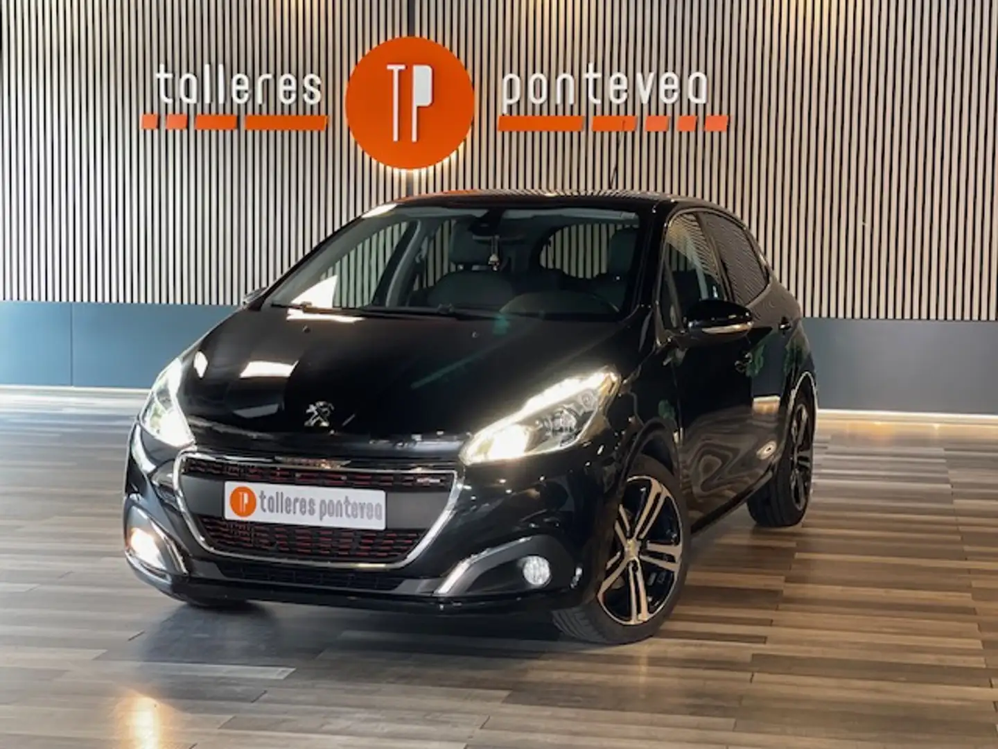 Peugeot 208 1.2 PureTech S&S GT Line 110 Negro - 2