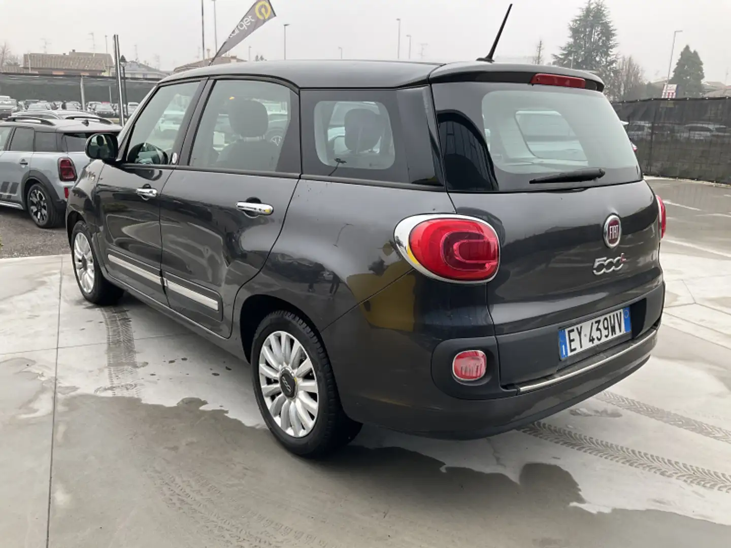Fiat 500L Living 1.6 Multijet 105 CV Lounge Nero - 2
