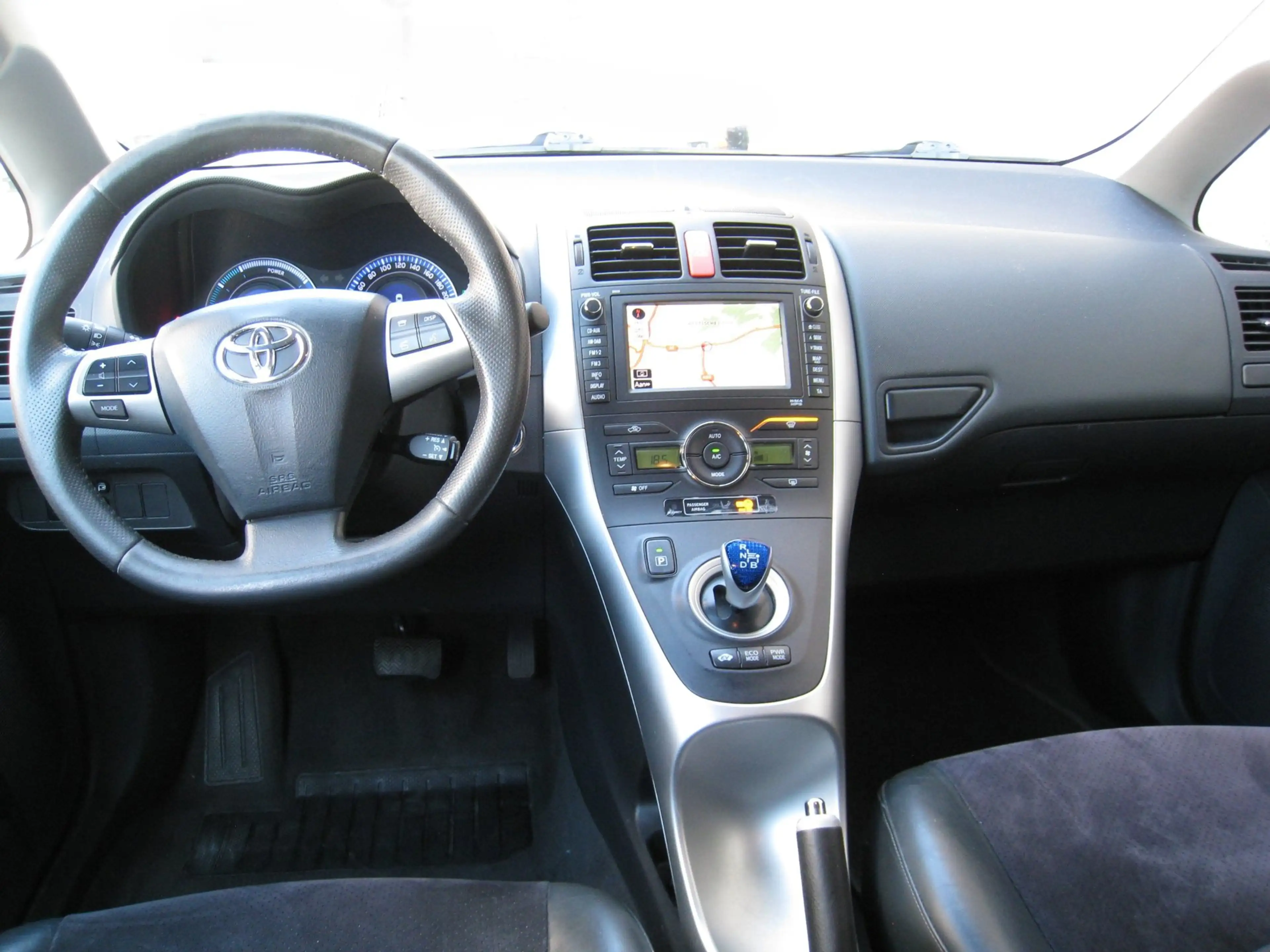 Toyota Auris 1.8 Full Hybrid Executive - 2eig! - Achteruitrijca — photo 4