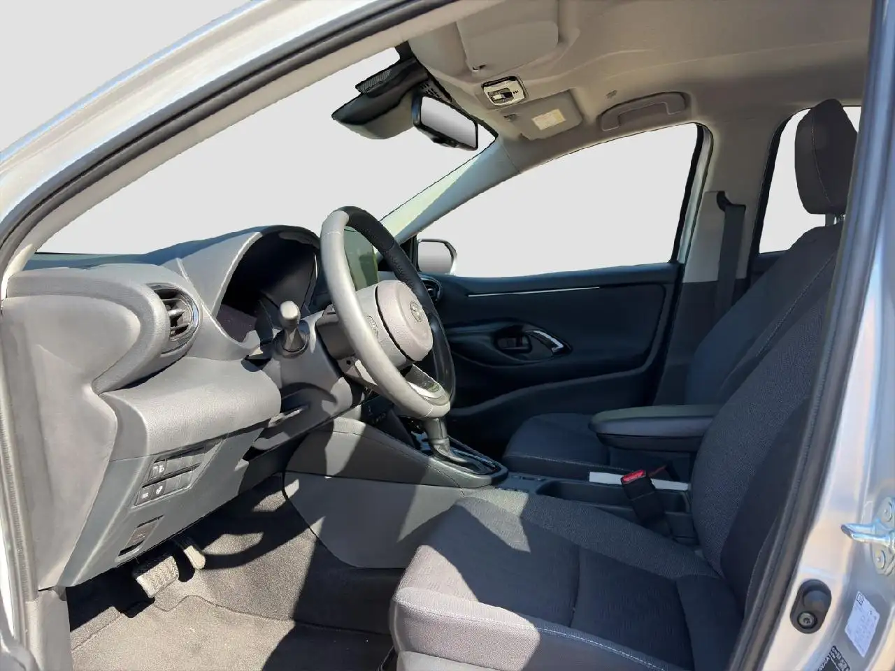Toyota Yaris 2026 — фото 11