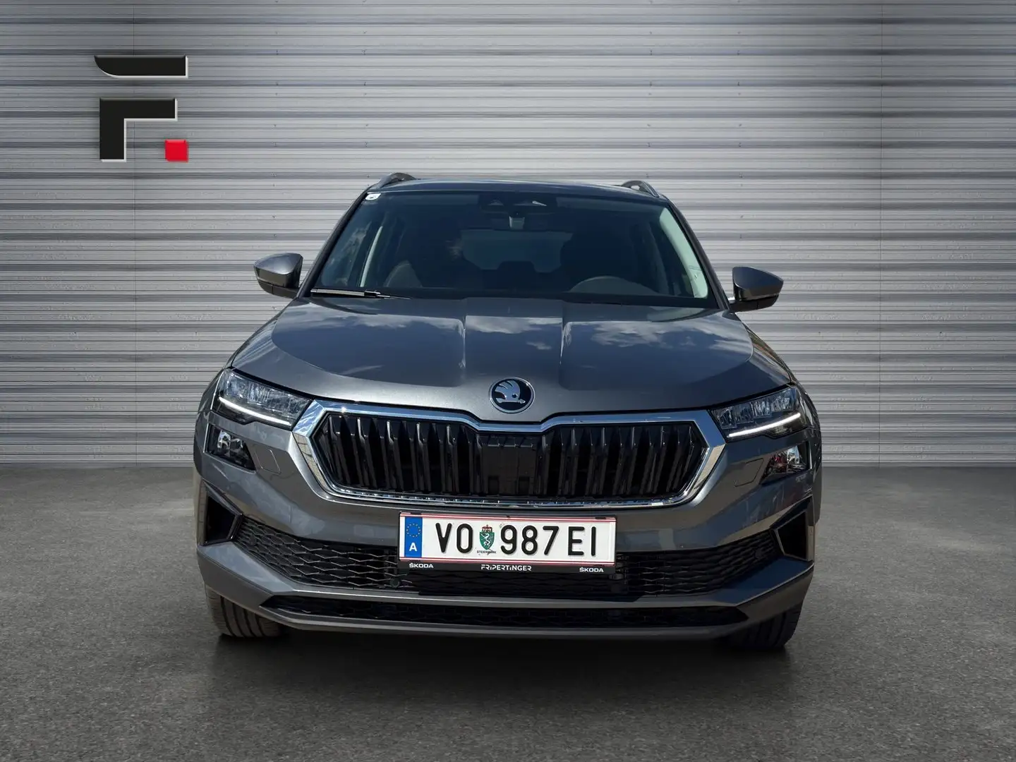 Skoda Karoq Selection TSI DSG ACT Grau - 2